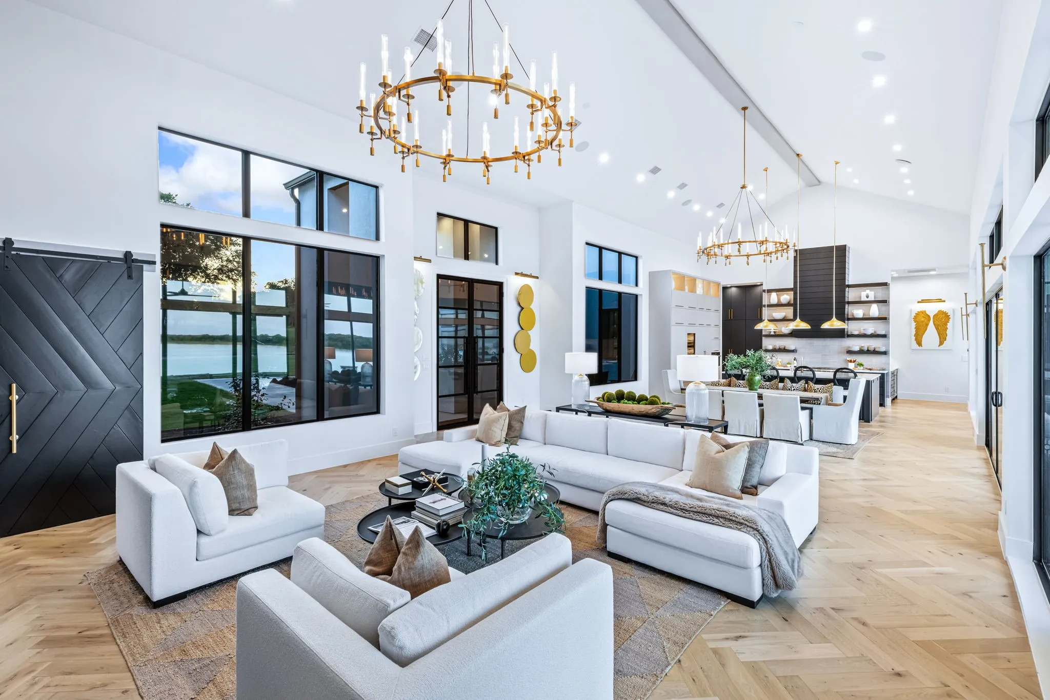 Single Family Residence For Sale in Kaufman County , 1129 Beacon Shore Road, Kemp, Texas 75143, 4 Bedrooms, 4 Bathrooms, 3 Garage spaces, 4,095 Sqft, built in 2022, Preowned, Price $2,500,000, mls#21220365, Real Estate Agent in Kemp, Homes For Sale in Kaufman county, Homes For Sale in Kemp, Realtor in Kemp Texas, Real Estate Brokerage Independent Realty Texas, Luminita Cordes Realtor
