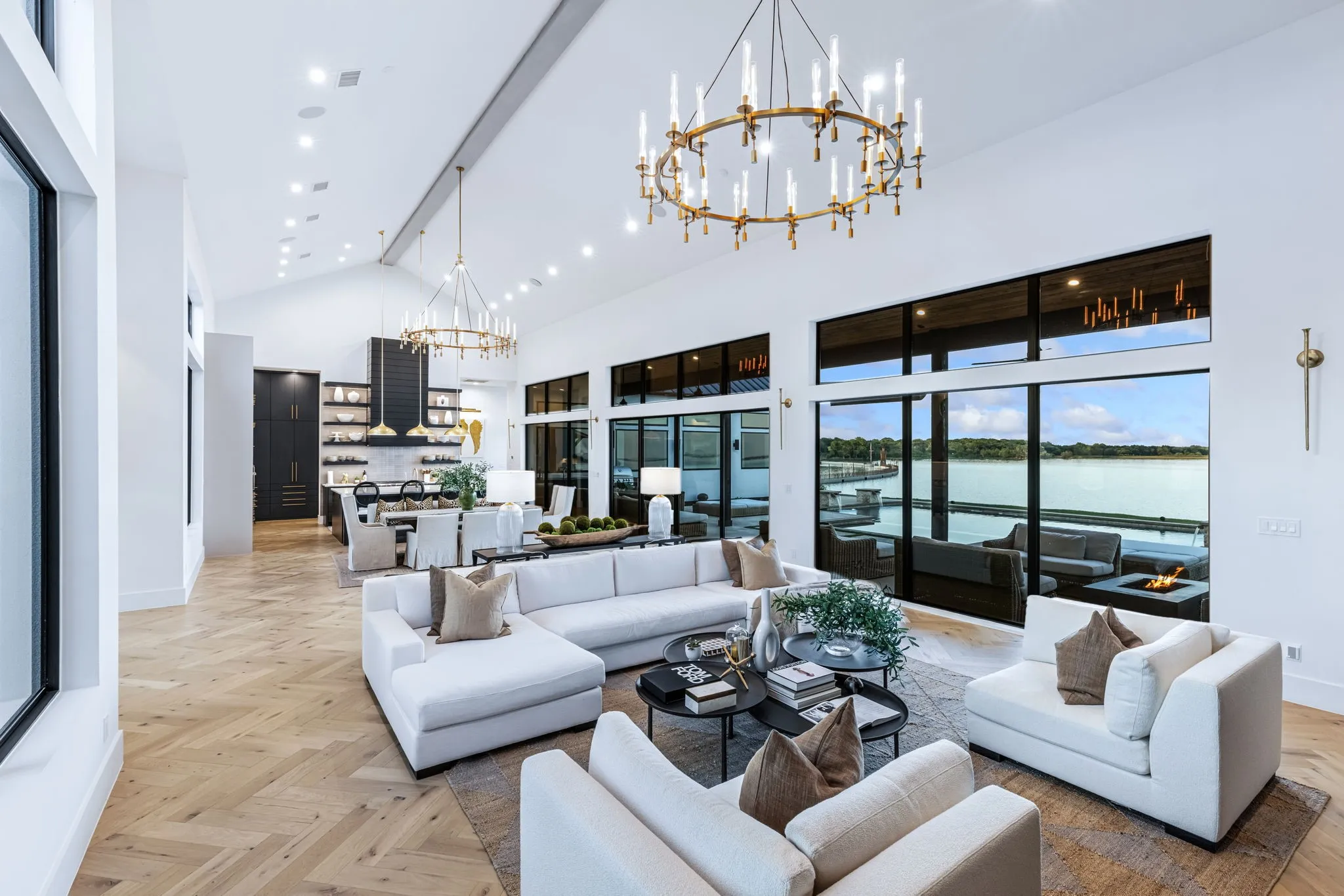 Single Family Residence For Sale in Kaufman County , 1129 Beacon Shore Road, Kemp, Texas 75143, 4 Bedrooms, 4 Bathrooms, 3 Garage spaces, 4,095 Sqft, built in 2022, Preowned, Price $2,500,000, mls#21220365, Real Estate Agent in Kemp, Homes For Sale in Kaufman county, Homes For Sale in Kemp, Realtor in Kemp Texas, Real Estate Brokerage Independent Realty Texas, Luminita Cordes Realtor