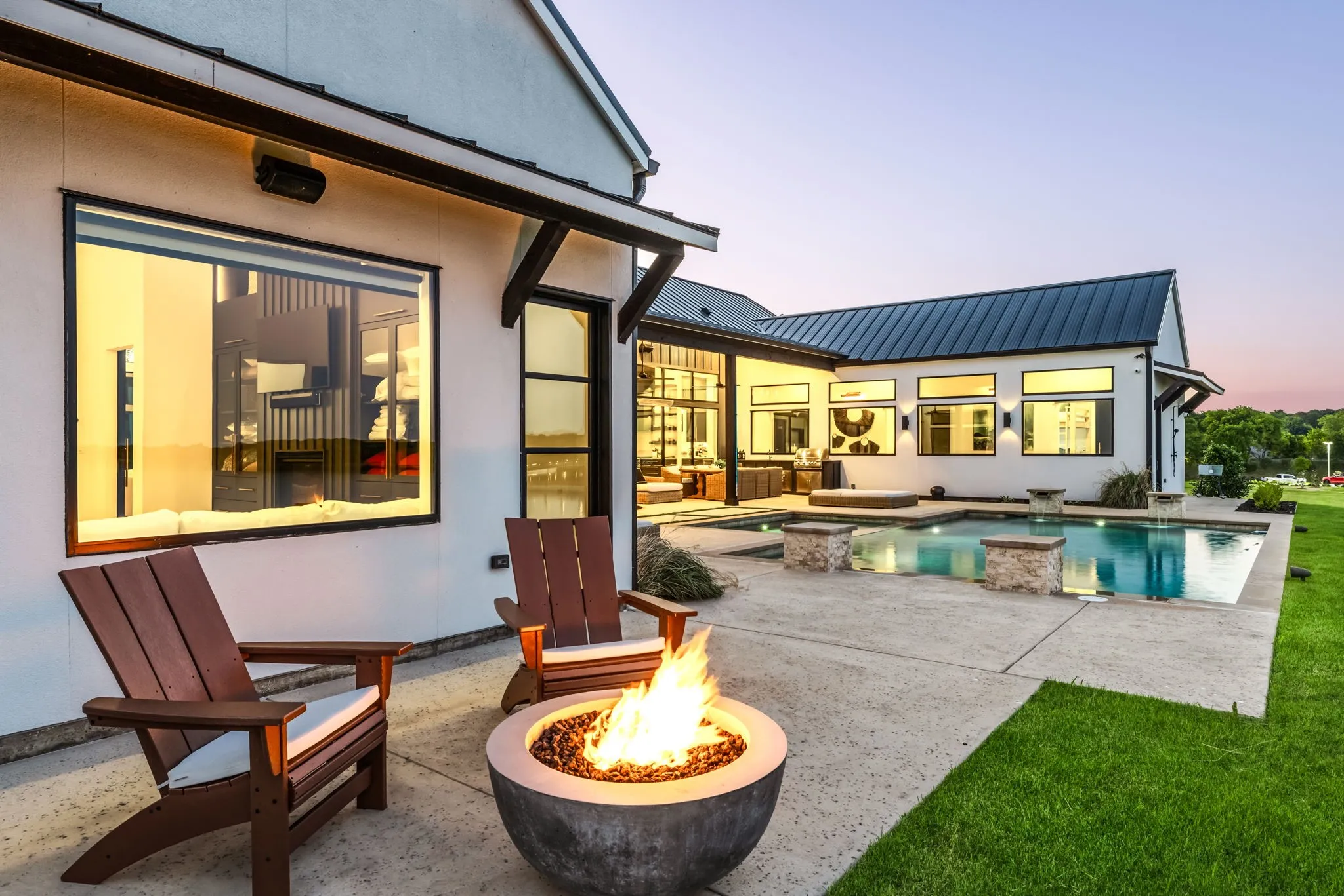 Single Family Residence For Sale in Kaufman County , 1129 Beacon Shore Road, Kemp, Texas 75143, 4 Bedrooms, 4 Bathrooms, 3 Garage spaces, 4,095 Sqft, built in 2022, Preowned, Price $2,500,000, mls#21220365, Real Estate Agent in Kemp, Homes For Sale in Kaufman county, Homes For Sale in Kemp, Realtor in Kemp Texas, Real Estate Brokerage Independent Realty Texas, Luminita Cordes Realtor