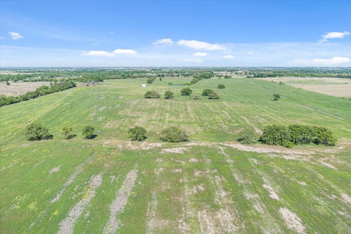 Farm For Sale in Mc Lennan County , 276 Circle P Lane, Riesel, Texas 76682, 2 Bedroom, 2 Bathroom, 2 Garage spaces, 1,552 Sqft, built in 1968, mls#21221392, Real Estate Agent in Riesel, Homes For Sale in Mc Lennan county, Homes For Sale in Riesel, Realtor in Riesel Texas, Real Estate Brokerage Independent Realty Texas, Luminita Cordes Realtor