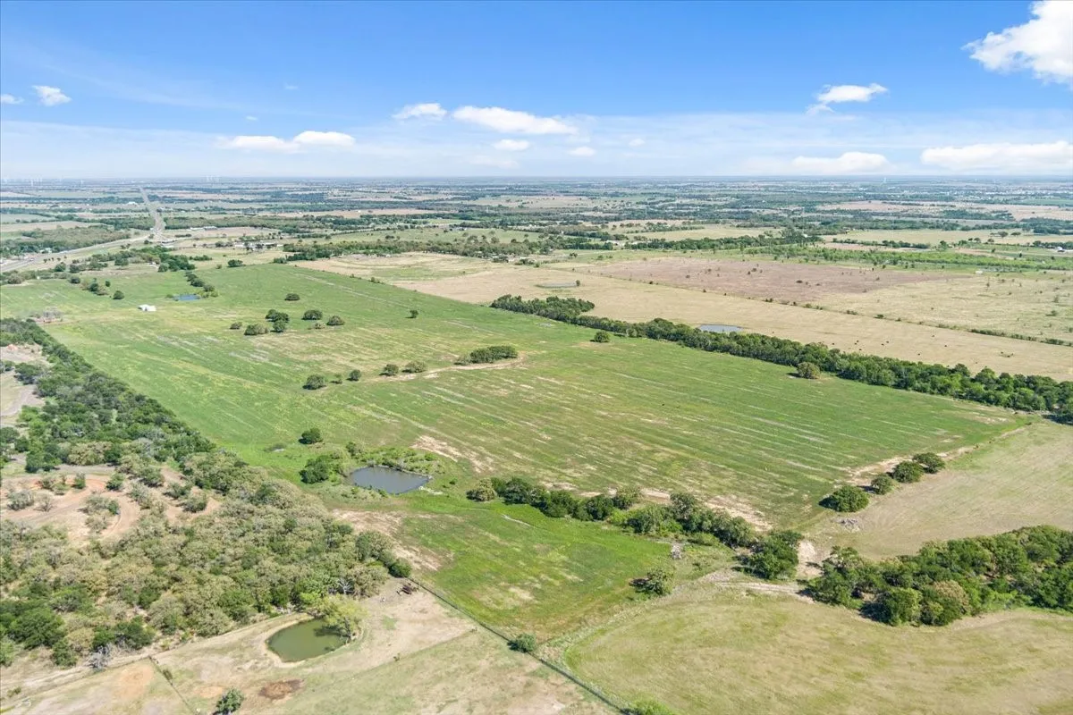 Farm For Sale in Mc Lennan County , 276 Circle P Lane, Riesel, Texas 76682, 2 Bedroom, 2 Bathroom, 2 Garage spaces, 1,552 Sqft, built in 1968, mls#21221392, Real Estate Agent in Riesel, Homes For Sale in Mc Lennan county, Homes For Sale in Riesel, Realtor in Riesel Texas, Real Estate Brokerage Independent Realty Texas, Luminita Cordes Realtor