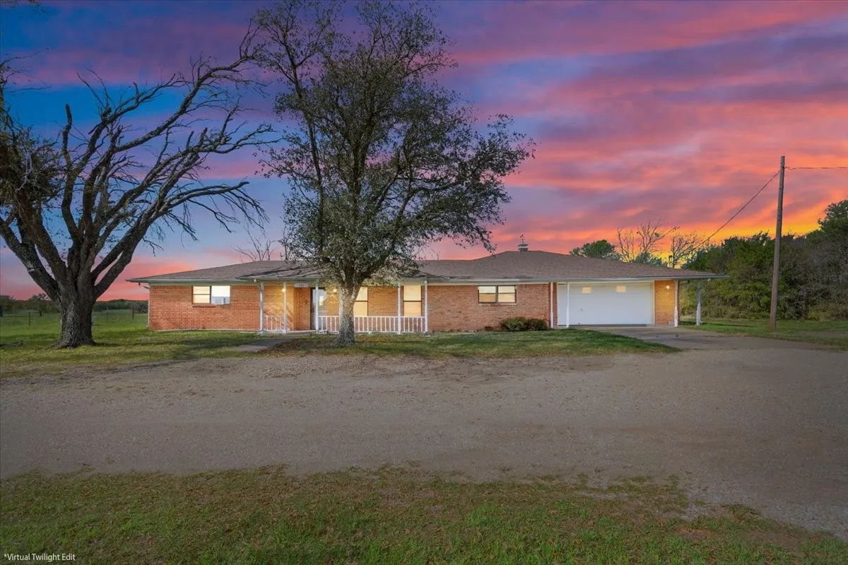 Farm For Sale in Mc Lennan County , 276 Circle P Lane, Riesel, Texas 76682, 2 Bedroom, 2 Bathroom, 2 Garage spaces, 1,552 Sqft, built in 1968, mls#21221392, Real Estate Agent in Riesel, Homes For Sale in Mc Lennan county, Homes For Sale in Riesel, Realtor in Riesel Texas, Real Estate Brokerage Independent Realty Texas, Luminita Cordes Realtor