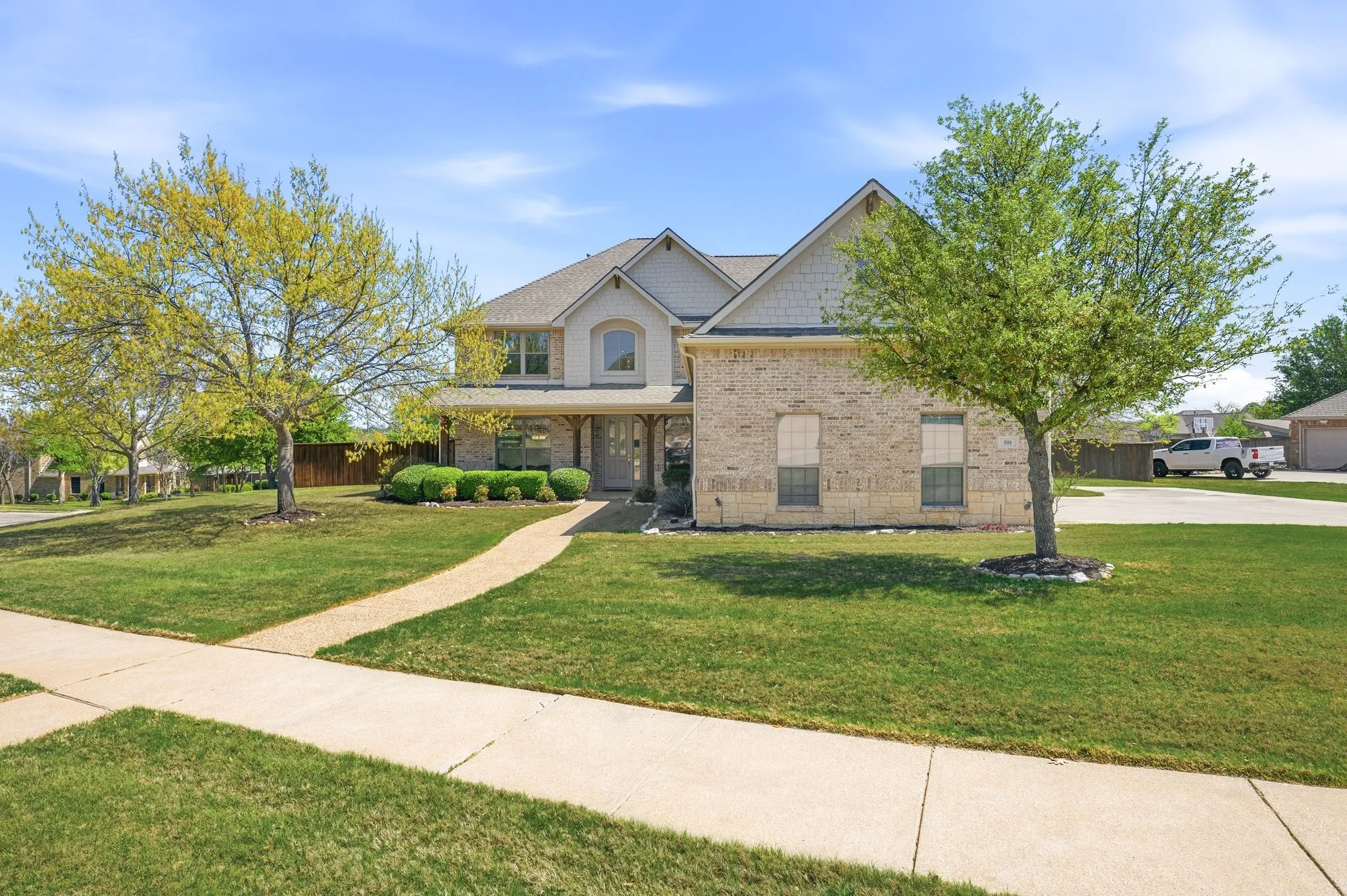 Single Family Residence For Sale in Tarrant County , 501 Unbridled Lane, Keller, Texas 76248, 4 Bedroom, 4 Bathroom, 3 Garage spaces, 4,863 Sqft, built in 2002, Preowned, mls#21218579, Real Estate Agent in Keller, Homes For Sale in Tarrant county, Homes For Sale in Keller, Realtor in Keller Texas, Real Estate Brokerage Independent Realty Texas, Luminita Cordes Realtor
