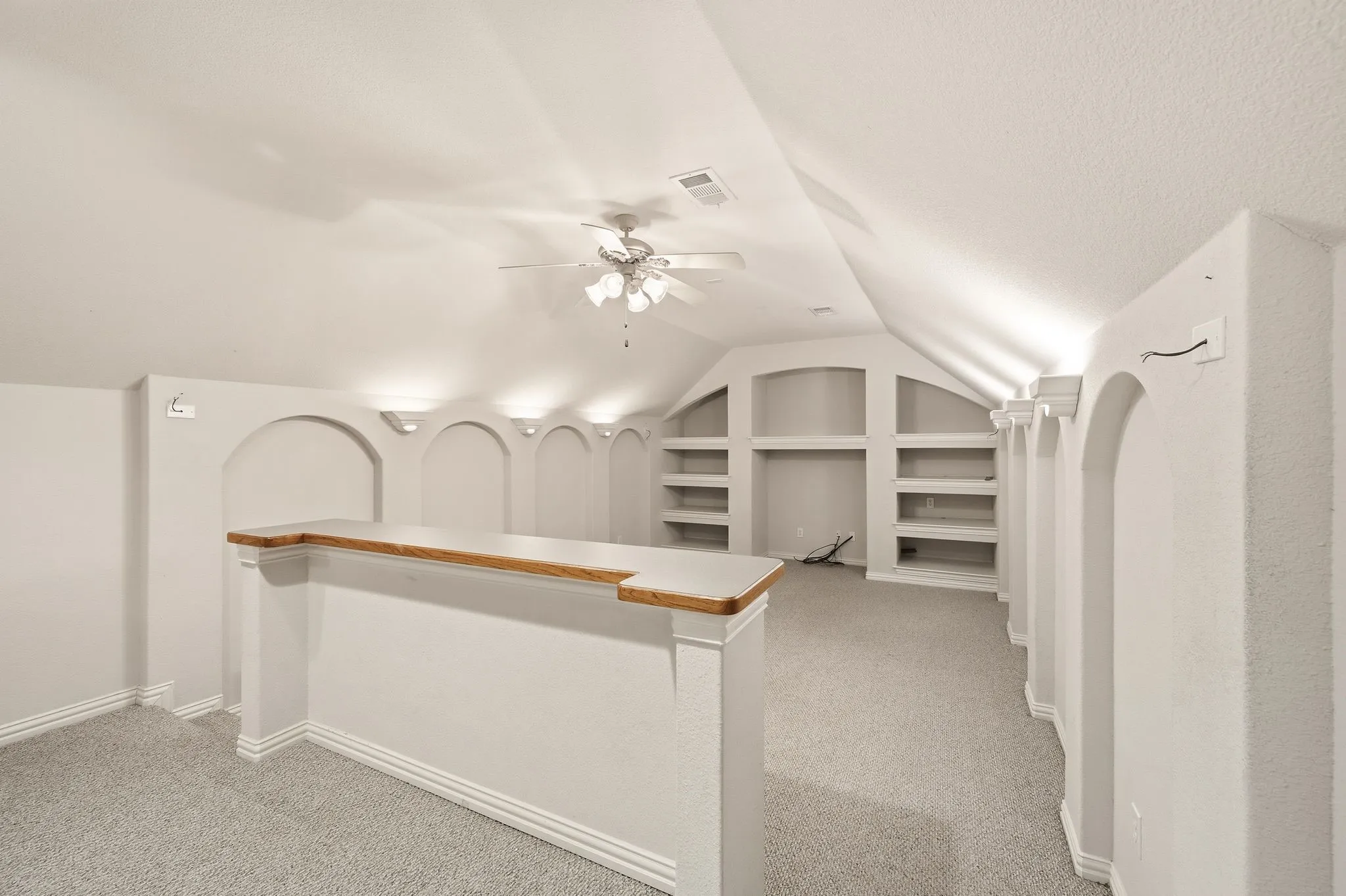 Single Family Residence For Sale in Tarrant County , 501 Unbridled Lane, Keller, Texas 76248, 4 Bedroom, 4 Bathroom, 3 Garage spaces, 4,863 Sqft, built in 2002, Preowned, mls#21218579, Real Estate Agent in Keller, Homes For Sale in Tarrant county, Homes For Sale in Keller, Realtor in Keller Texas, Real Estate Brokerage Independent Realty Texas, Luminita Cordes Realtor