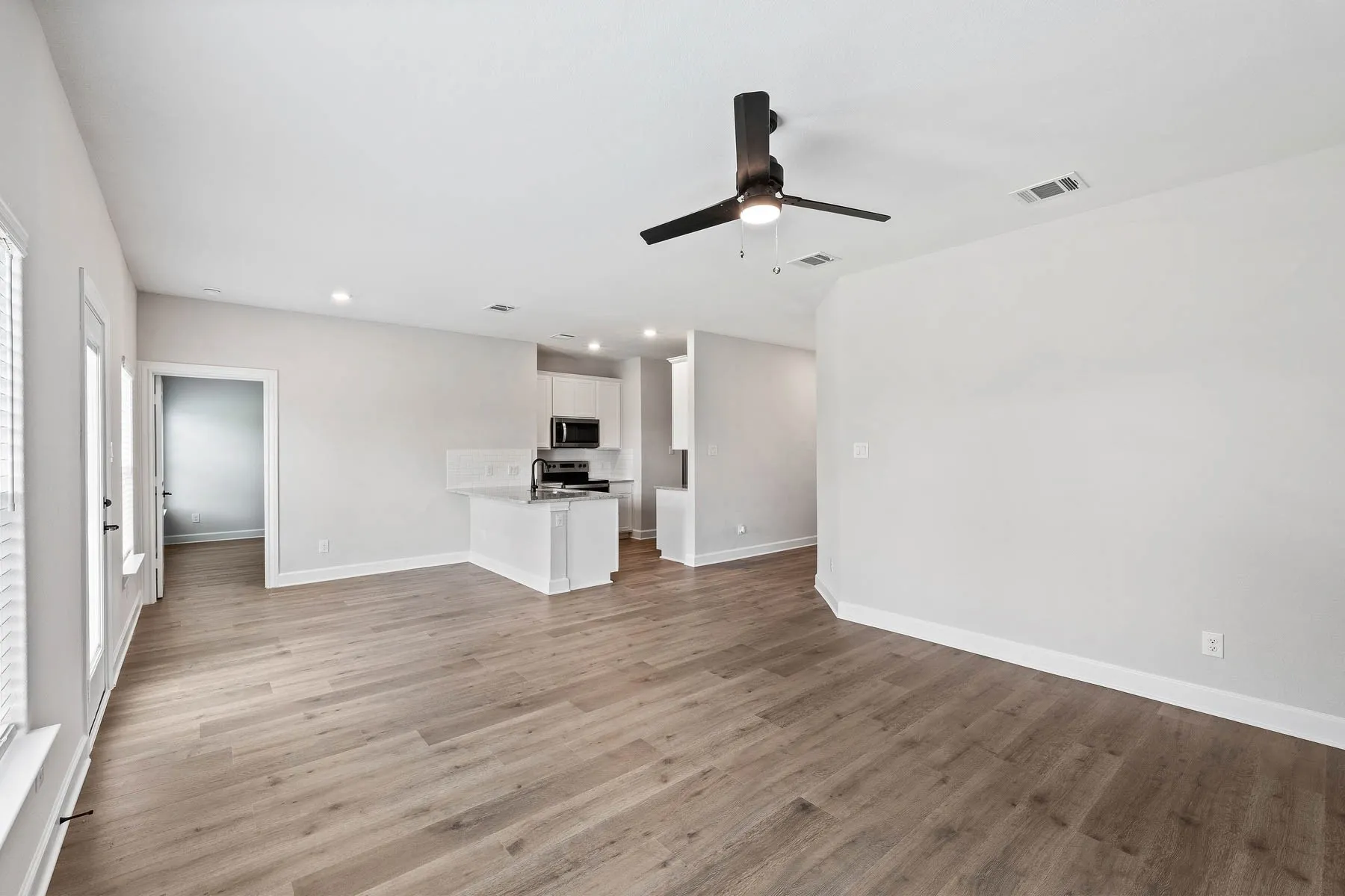 Single Family Residence For Sale in Dallas County , 1013 Pecan Place, Hutchins, Texas 75141, 3 Bedrooms, 2 Bathrooms, 2 Garage spaces, 1,229 Sqft, built in 2026, New Construction - Incomplete, Price $309,900, mls#21221471, Real Estate Agent in Hutchins, Homes For Sale in Dallas county, Homes For Sale in Hutchins, Realtor in Hutchins Texas, Real Estate Brokerage Independent Realty Texas, Luminita Cordes Realtor