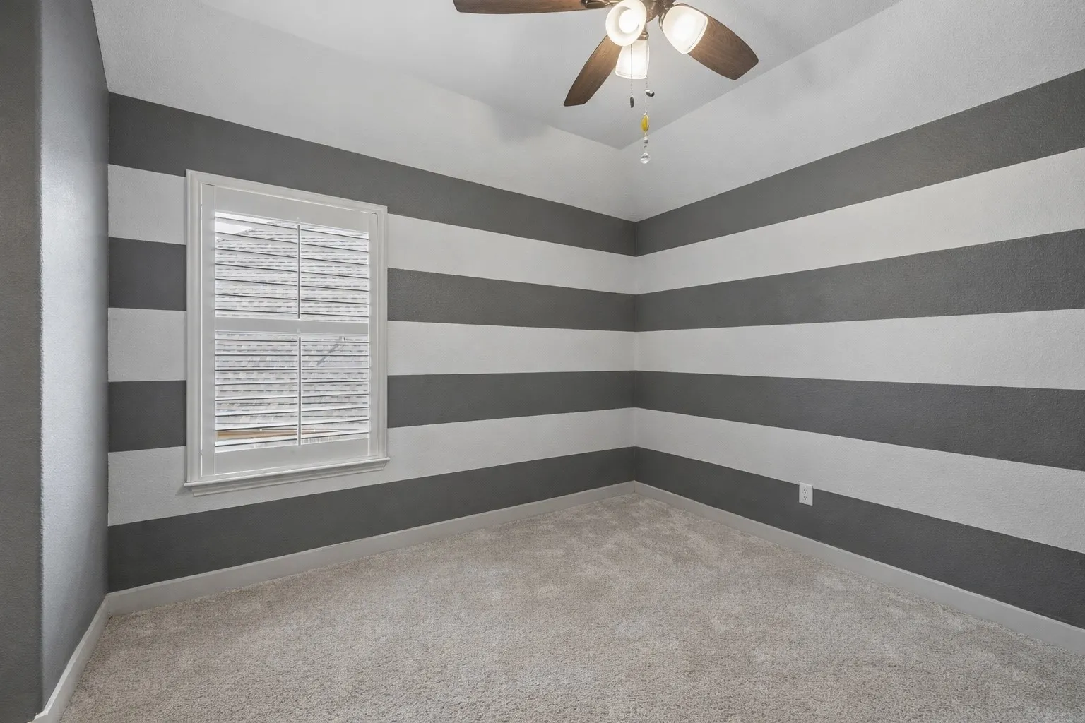 Single Family Residence For Sale in Rockwall County , 107 King Court, Fate, Texas 75087, 4 Bedroom, 4 Bathroom, 3 Garage spaces, 3,326 Sqft, built in 2009, mls#21219396, Real Estate Agent in Fate, Homes For Sale in Rockwall county, Homes For Sale in Fate, Realtor in Fate Texas, Real Estate Brokerage Independent Realty Texas, Luminita Cordes Realtor