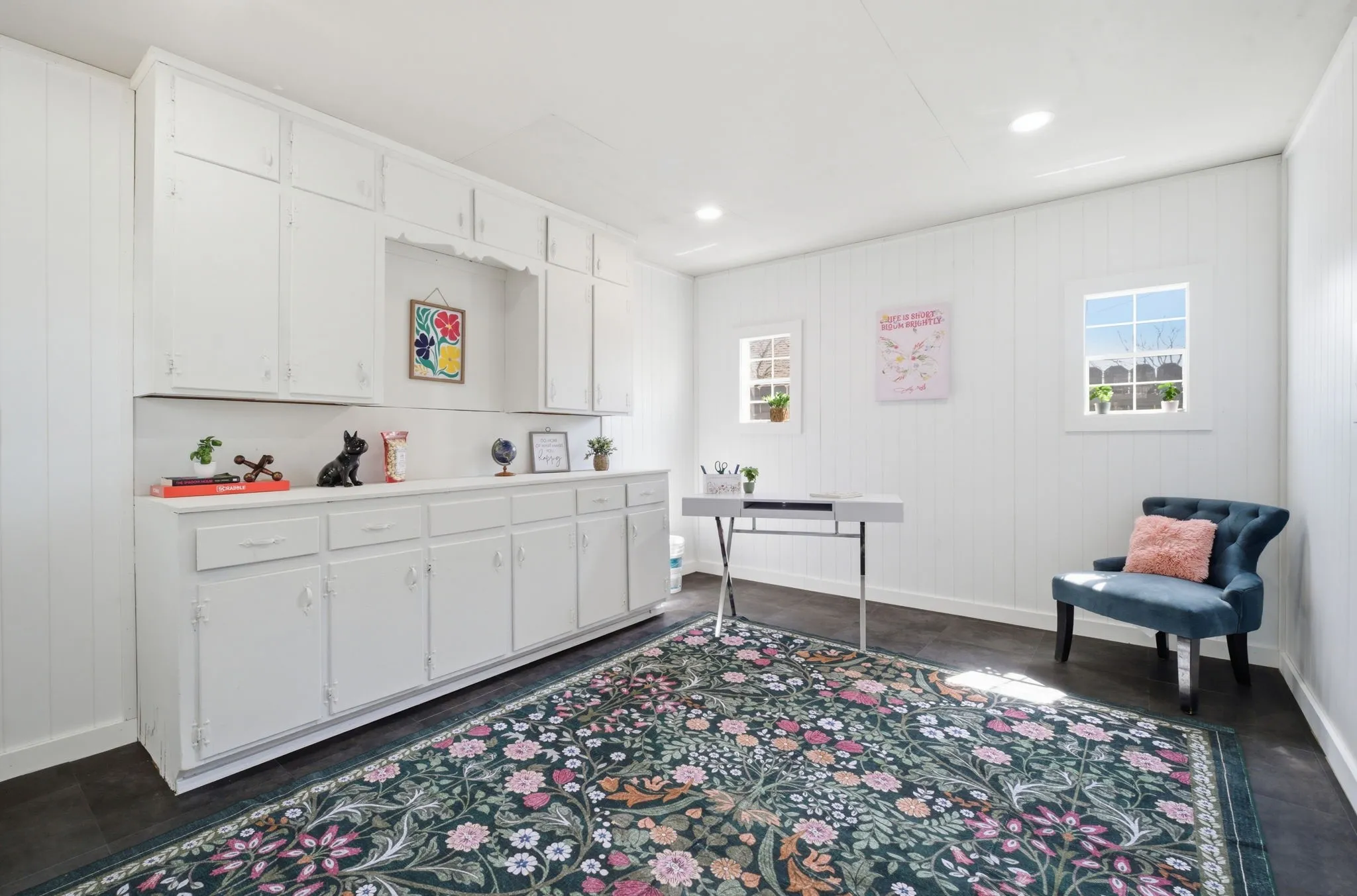 Single Family Residence For Sale in Grayson County , 101 Church Street, Whitesboro, Texas 76273, 3 Bedroom, 2 Bathroom, Garage spaces, 1,312 Sqft, built in 1968, Preowned, Price $258,000, mls#21213322, Real Estate Agent in Whitesboro, Homes For Sale in Grayson county, Homes For Sale in Whitesboro, Realtor in Whitesboro Texas, Real Estate Brokerage Independent Realty Texas, Luminita Cordes Realtor