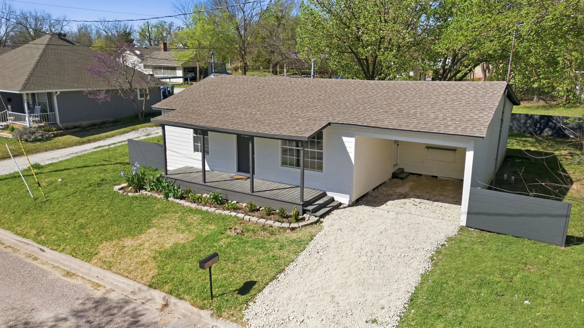 Single Family Residence For Sale in Grayson County , 101 Church Street, Whitesboro, Texas 76273, 3 Bedroom, 2 Bathroom, Garage spaces, 1,312 Sqft, built in 1968, Preowned, Price $258,000, mls#21213322, Real Estate Agent in Whitesboro, Homes For Sale in Grayson county, Homes For Sale in Whitesboro, Realtor in Whitesboro Texas, Real Estate Brokerage Independent Realty Texas, Luminita Cordes Realtor