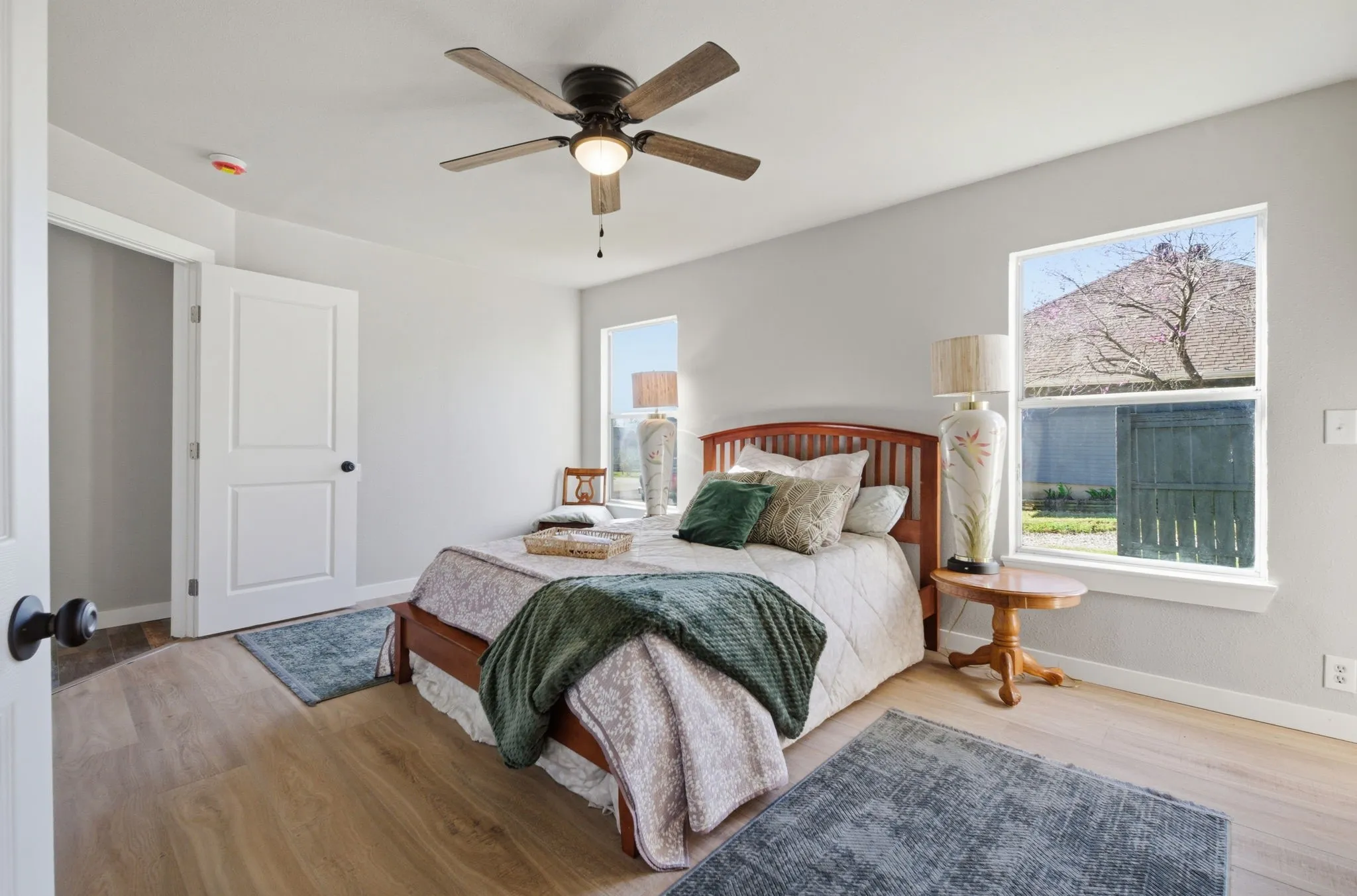 Single Family Residence For Sale in Grayson County , 101 Church Street, Whitesboro, Texas 76273, 3 Bedroom, 2 Bathroom, Garage spaces, 1,312 Sqft, built in 1968, Preowned, Price $258,000, mls#21213322, Real Estate Agent in Whitesboro, Homes For Sale in Grayson county, Homes For Sale in Whitesboro, Realtor in Whitesboro Texas, Real Estate Brokerage Independent Realty Texas, Luminita Cordes Realtor