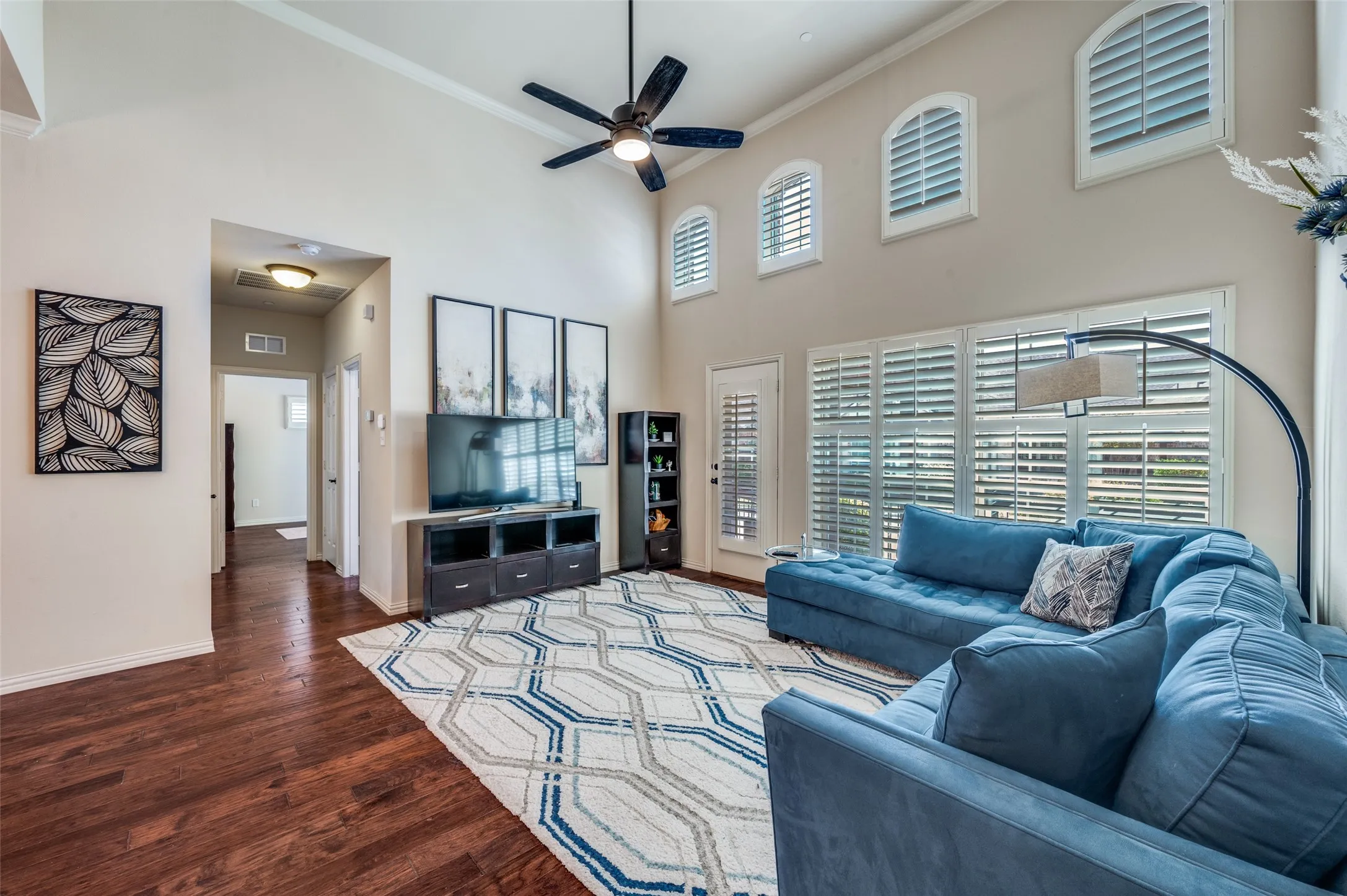 Condominium For Sale in Collin County , 3075 Willow Grove Boulevard 1801, Mc Kinney, Texas 75070, 2 Bedroom, 2 Bathroom, 2 Garage spaces, 1,458 Sqft, built in 2012, Preowned, mls#21219042, Real Estate Agent in Mc Kinney, Homes For Sale in Collin county, Homes For Sale in Mc Kinney, Realtor in Mc Kinney Texas, Real Estate Brokerage Independent Realty Texas, Luminita Cordes Realtor