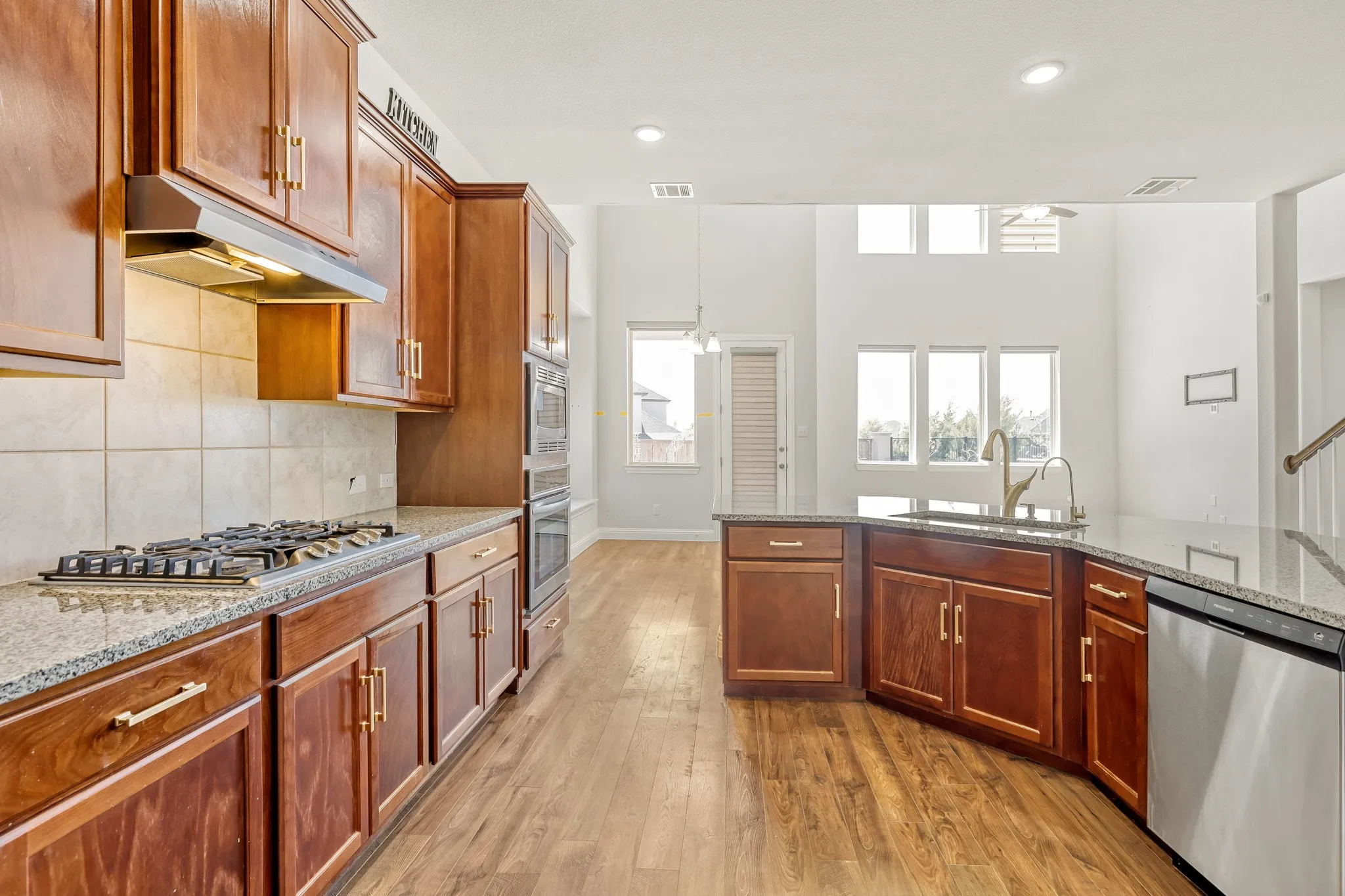 Single Family Residence For Sale in Collin County , 2890 Quinton Street, Prosper, Texas 75078, 5 Bedroom, 3 Bathroom, 2 Garage spaces, 3,081 Sqft, built in 2021, mls#21197114, Real Estate Agent in Prosper, Homes For Sale in Collin county, Homes For Sale in Prosper, Realtor in Prosper Texas, Real Estate Brokerage Independent Realty Texas, Luminita Cordes Realtor