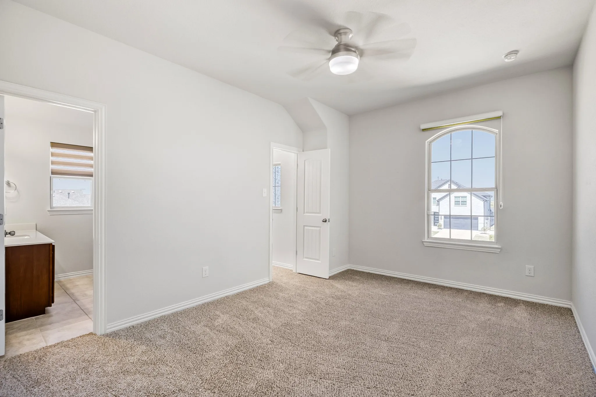 Single Family Residence For Sale in Collin County , 2890 Quinton Street, Prosper, Texas 75078, 5 Bedroom, 3 Bathroom, 2 Garage spaces, 3,081 Sqft, built in 2021, mls#21197114, Real Estate Agent in Prosper, Homes For Sale in Collin county, Homes For Sale in Prosper, Realtor in Prosper Texas, Real Estate Brokerage Independent Realty Texas, Luminita Cordes Realtor