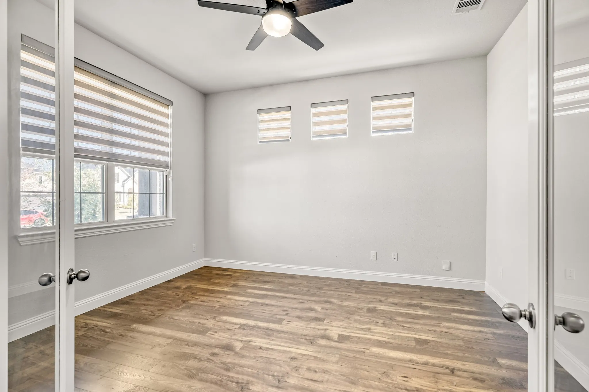 Single Family Residence For Sale in Collin County , 2890 Quinton Street, Prosper, Texas 75078, 5 Bedroom, 3 Bathroom, 2 Garage spaces, 3,081 Sqft, built in 2021, mls#21197114, Real Estate Agent in Prosper, Homes For Sale in Collin county, Homes For Sale in Prosper, Realtor in Prosper Texas, Real Estate Brokerage Independent Realty Texas, Luminita Cordes Realtor