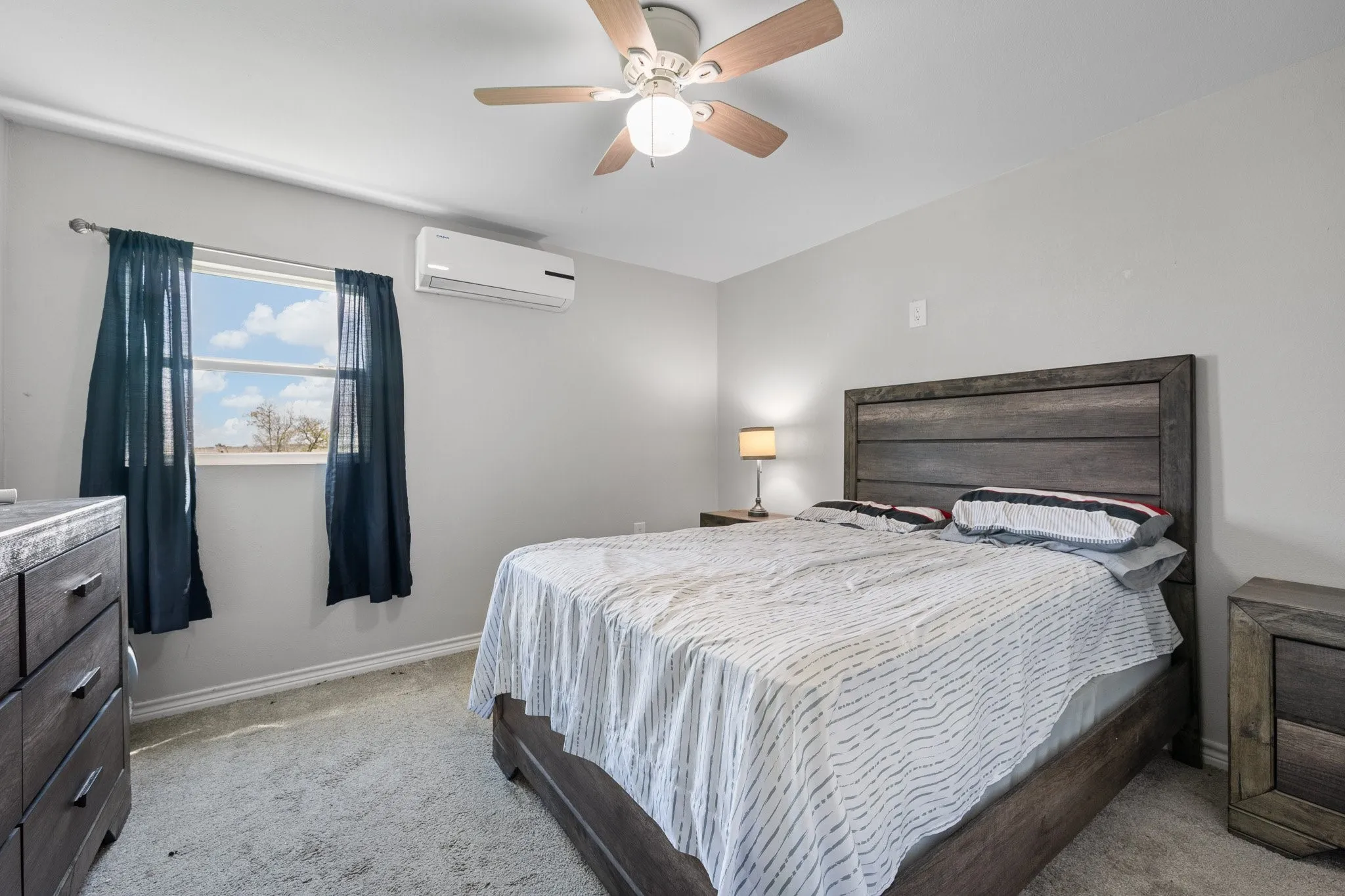 Single Family Residence For Sale in Johnson County , 5808 Martin Creek Drive, Joshua, Texas 76058, 2 Bedroom, 2 Bathroom, 4 Garage spaces, 1,200 Sqft, built in 2025, mls#21221520, Real Estate Agent in Joshua, Homes For Sale in Johnson county, Homes For Sale in Joshua, Realtor in Joshua Texas, Real Estate Brokerage Independent Realty Texas, Luminita Cordes Realtor