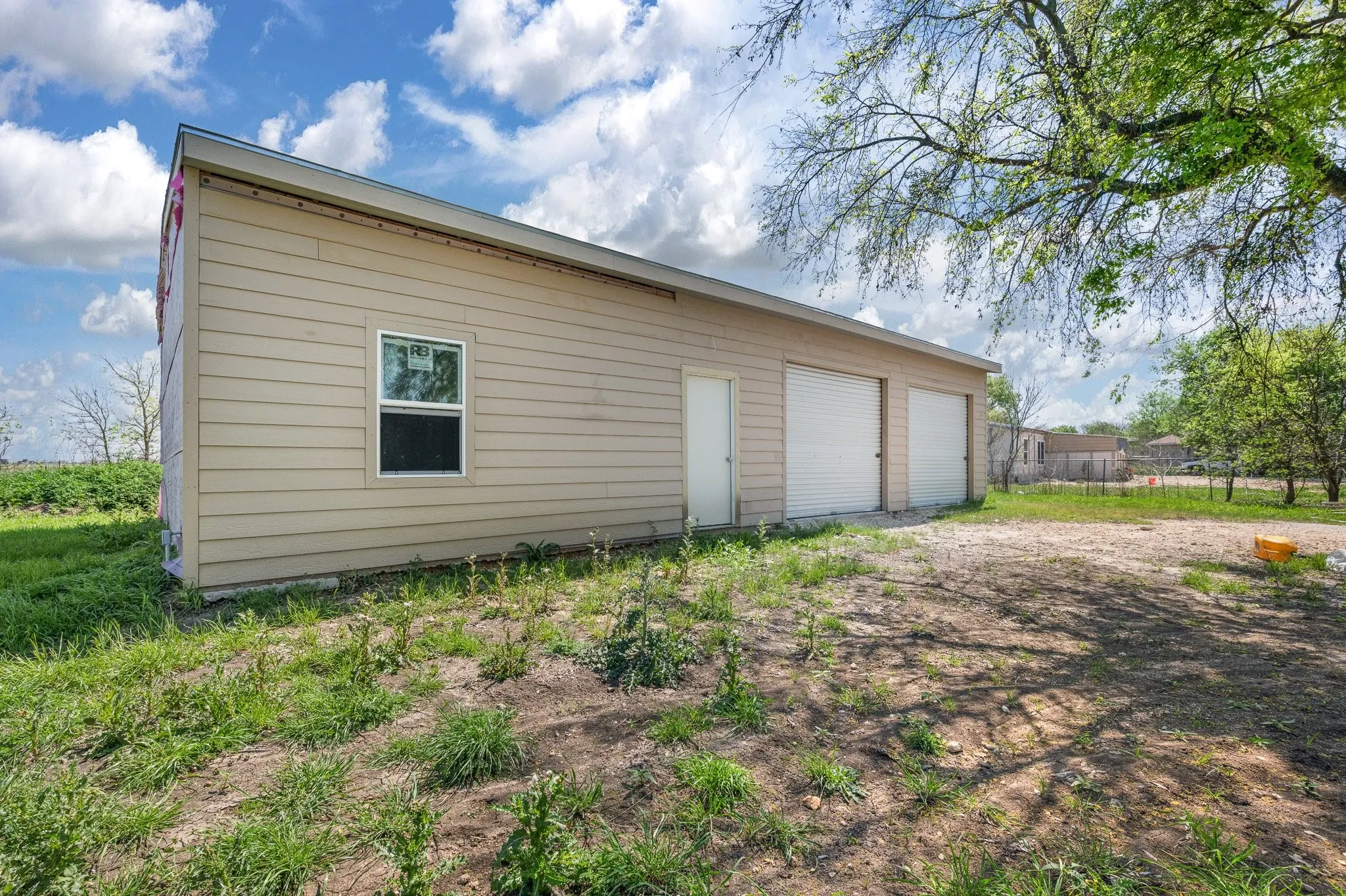 Single Family Residence For Sale in Johnson County , 5808 Martin Creek Drive, Joshua, Texas 76058, 2 Bedroom, 2 Bathroom, 4 Garage spaces, 1,200 Sqft, built in 2025, mls#21221520, Real Estate Agent in Joshua, Homes For Sale in Johnson county, Homes For Sale in Joshua, Realtor in Joshua Texas, Real Estate Brokerage Independent Realty Texas, Luminita Cordes Realtor