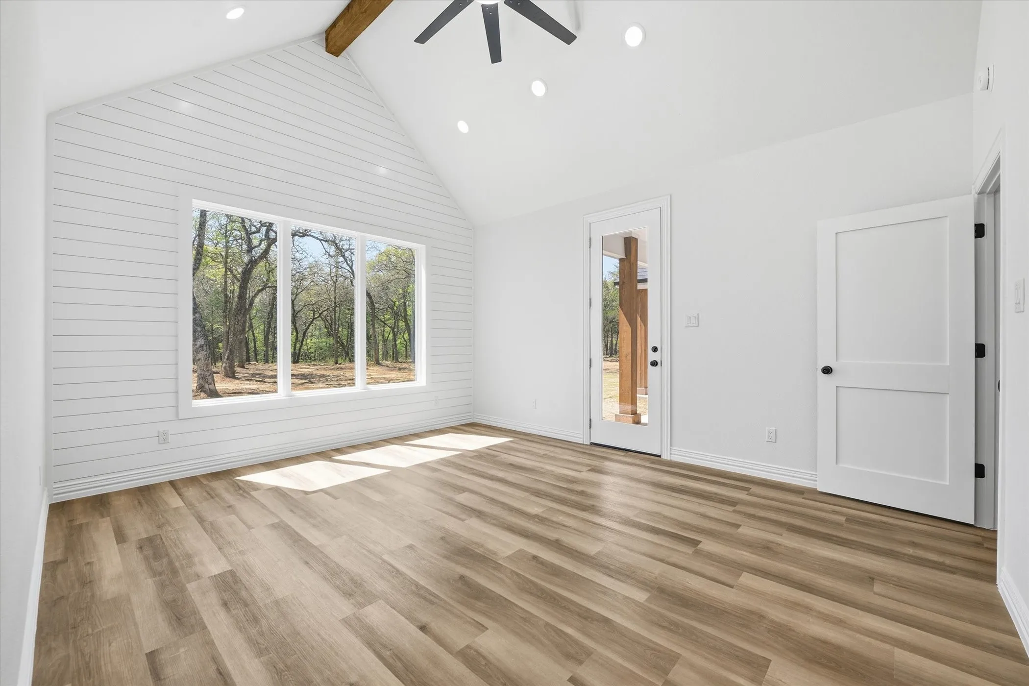Single Family Residence For Sale in Montague County , 377 Oak Cove Court, Sunset, Texas 76270, 4 Bedroom, 4 Bathroom, 4 Garage spaces, 2,336 Sqft, built in 2026, New Construction - Complete, mls#21220904, Real Estate Agent in Sunset, Homes For Sale in Montague county, Homes For Sale in Sunset, Realtor in Sunset Texas, Real Estate Brokerage Independent Realty Texas, Luminita Cordes Realtor