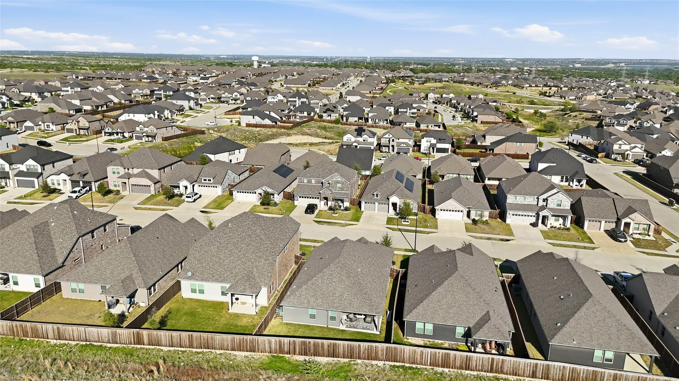 Single Family Residence For Sale in Tarrant County , 5628 Castle Peak Bend, Fort Worth, Texas 76126, 3 Bedrooms, 2 Bathrooms, 2 Garage spaces, 1,830 Sqft, built in 2022, Preowned, Price $387,000, mls#21220938, Real Estate Agent in Fort Worth, Homes For Sale in Tarrant county, Homes For Sale in Fort Worth, Realtor in Fort Worth Texas, Real Estate Brokerage Independent Realty Texas, Luminita Cordes Realtor