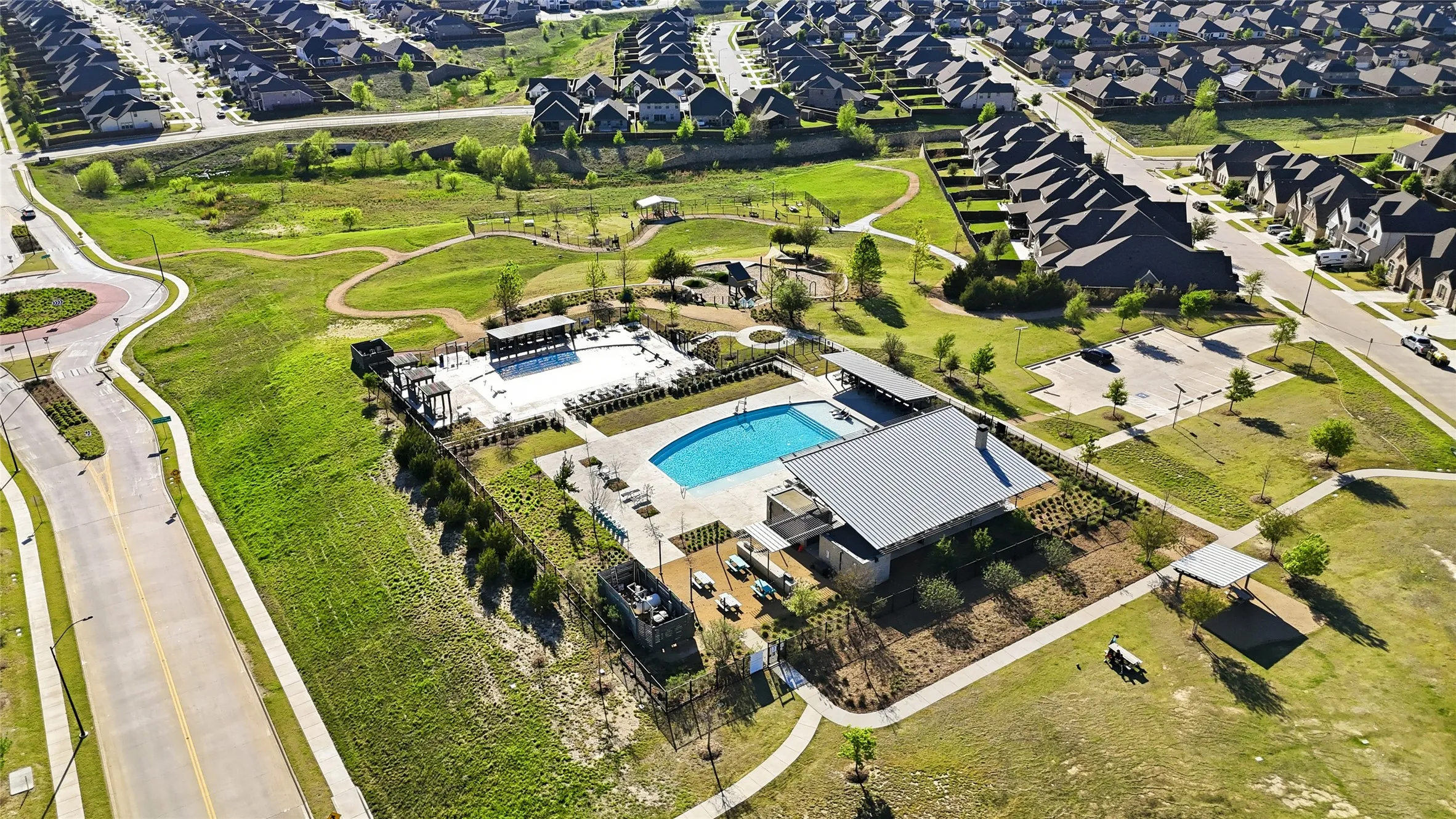 Single Family Residence For Sale in Tarrant County , 5628 Castle Peak Bend, Fort Worth, Texas 76126, 3 Bedrooms, 2 Bathrooms, 2 Garage spaces, 1,830 Sqft, built in 2022, Preowned, Price $387,000, mls#21220938, Real Estate Agent in Fort Worth, Homes For Sale in Tarrant county, Homes For Sale in Fort Worth, Realtor in Fort Worth Texas, Real Estate Brokerage Independent Realty Texas, Luminita Cordes Realtor