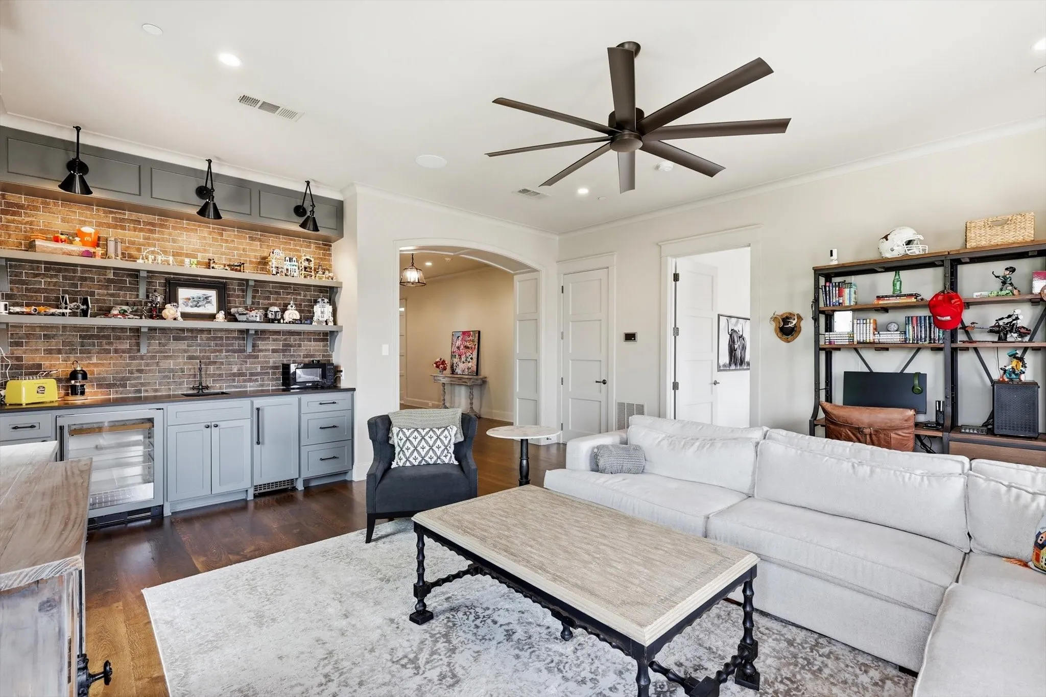 Single Family Residence For Sale in Tarrant County , 201 Park Ridge Boulevard, Southlake, Texas 76092, 4 Bedroom, 7 Bathroom, 4 Garage spaces, 9,968 Sqft, built in 2017, mls#21125607, Real Estate Agent in Southlake, Homes For Sale in Tarrant county, Homes For Sale in Southlake, Realtor in Southlake Texas, Real Estate Brokerage Independent Realty Texas, Luminita Cordes Realtor