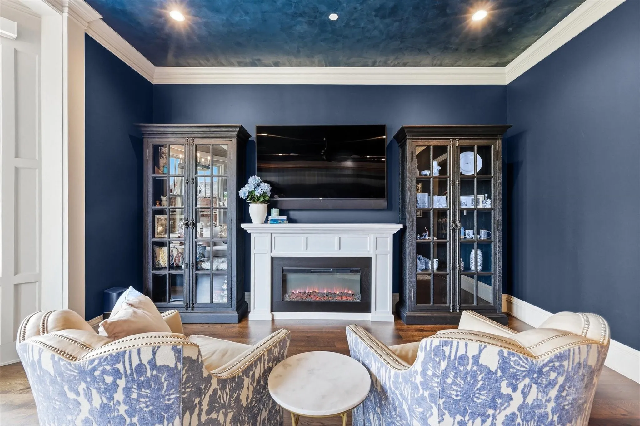Single Family Residence For Sale in Tarrant County , 201 Park Ridge Boulevard, Southlake, Texas 76092, 4 Bedroom, 7 Bathroom, 4 Garage spaces, 9,968 Sqft, built in 2017, mls#21125607, Real Estate Agent in Southlake, Homes For Sale in Tarrant county, Homes For Sale in Southlake, Realtor in Southlake Texas, Real Estate Brokerage Independent Realty Texas, Luminita Cordes Realtor