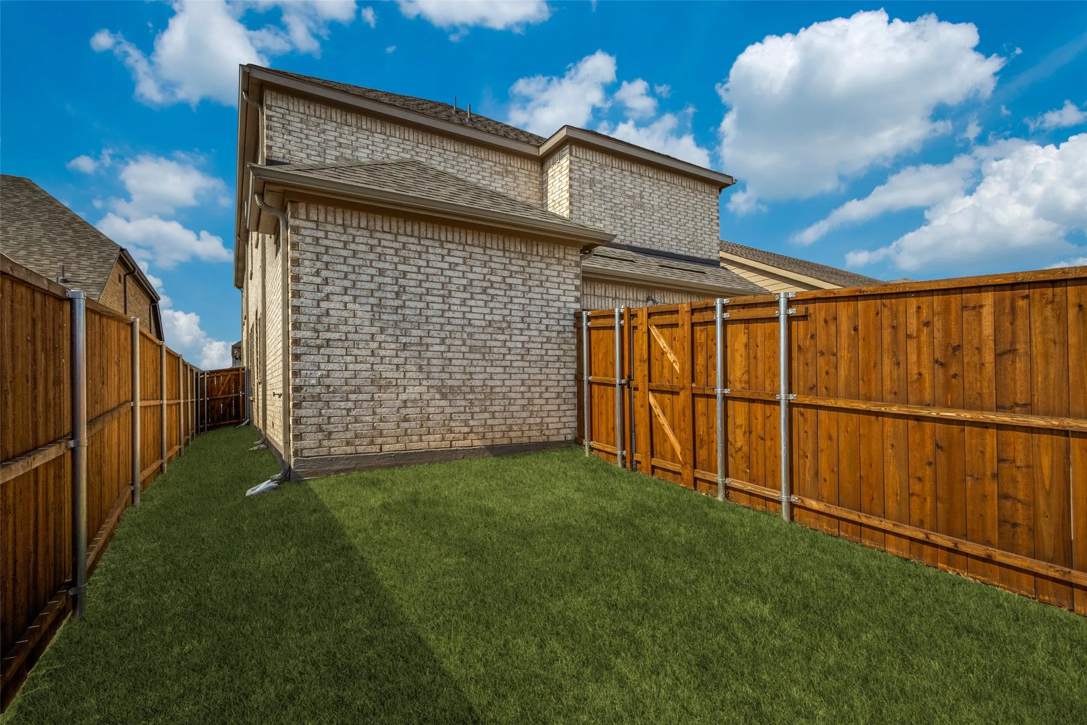 Single Family Residence For Rent in Denton County , 1448 Sun Garden Way, Justin, Texas 76247, 4 Bedroom, 3 Bathroom, 2 Garage spaces, 2,514 Sqft, built in 2024, mls#21221625, Real Estate Agent in Justin, Homes For Rent in Denton county, Homes For Rent in Justin, Realtor in Justin Texas, Real Estate Brokerage Independent Realty Texas, Luminita Cordes Realtor