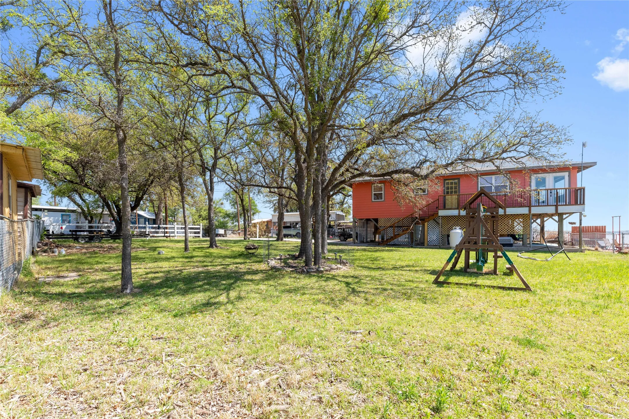 Single Family Residence For Sale in Brown County , 3490 Bounding Main, May, Texas 76857, 2 Bedroom, 1 Bathroom, Garage spaces, 1,056 Sqft, built in 1989, mls#21220917, Real Estate Agent in May, Homes For Sale in Brown county, Homes For Sale in May, Realtor in May Texas, Real Estate Brokerage Independent Realty Texas, Luminita Cordes Realtor