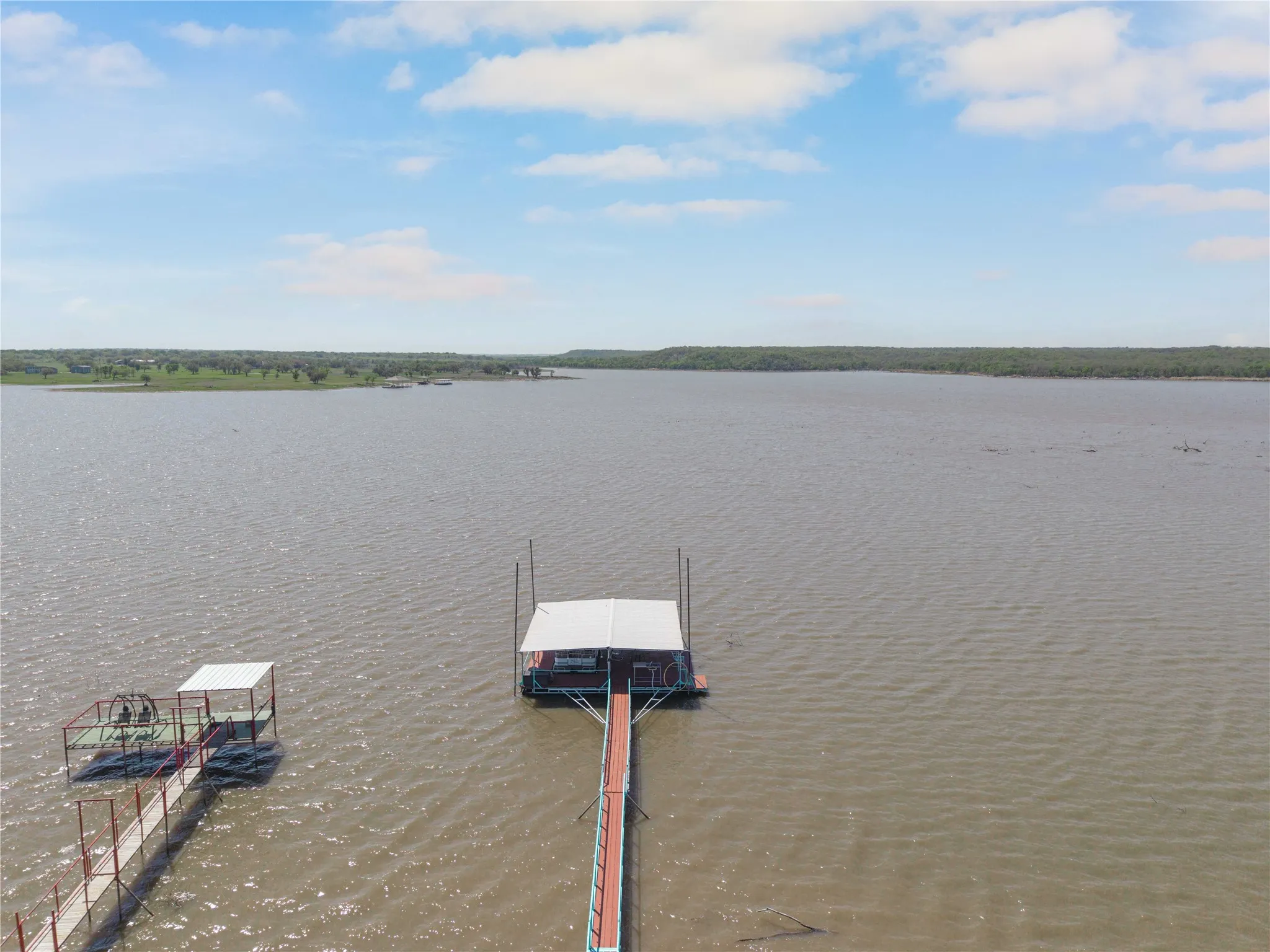 Single Family Residence For Sale in Brown County , 3490 Bounding Main, May, Texas 76857, 2 Bedroom, 1 Bathroom, Garage spaces, 1,056 Sqft, built in 1989, mls#21220917, Real Estate Agent in May, Homes For Sale in Brown county, Homes For Sale in May, Realtor in May Texas, Real Estate Brokerage Independent Realty Texas, Luminita Cordes Realtor