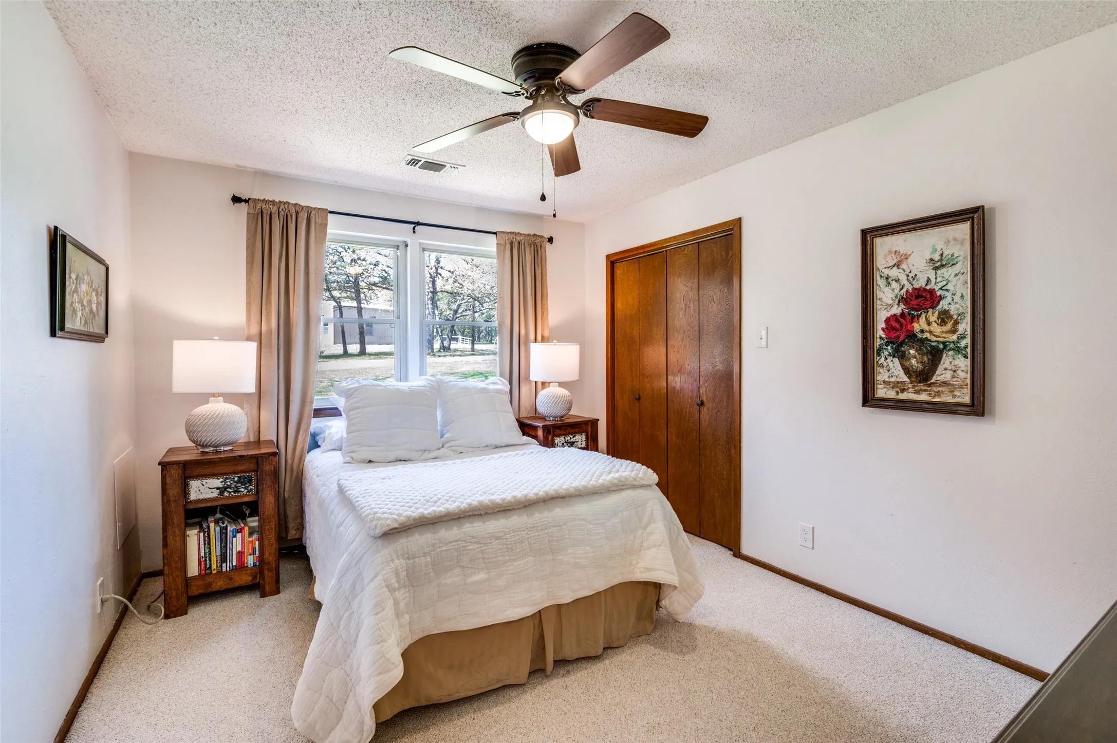Farm For Sale in Grayson County , 182 Huts Crossing Road, Sadler, Texas 76264, 3 Bedrooms, 2 Bathrooms, 2 Garage spaces, 1,832 Sqft, built in 1981, Preowned, Price $969,000, mls#21221188, Real Estate Agent in Sadler, Homes For Sale in Grayson county, Homes For Sale in Sadler, Realtor in Sadler Texas, Real Estate Brokerage Independent Realty Texas, Luminita Cordes Realtor