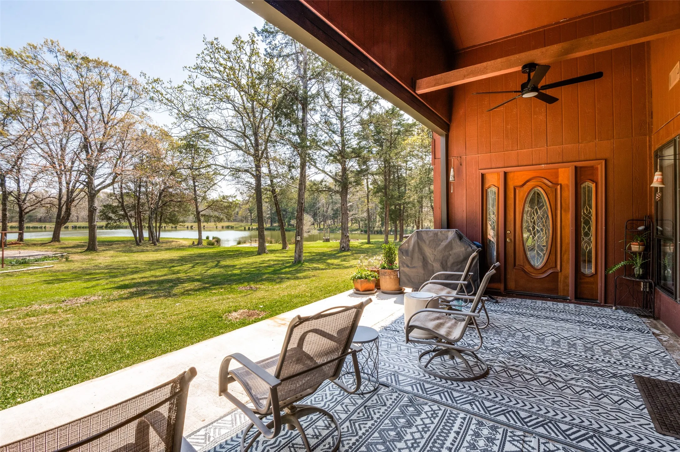 Farm For Sale in Grayson County , 182 Huts Crossing Road, Sadler, Texas 76264, 3 Bedrooms, 2 Bathrooms, 2 Garage spaces, 1,832 Sqft, built in 1981, Preowned, Price $969,000, mls#21221188, Real Estate Agent in Sadler, Homes For Sale in Grayson county, Homes For Sale in Sadler, Realtor in Sadler Texas, Real Estate Brokerage Independent Realty Texas, Luminita Cordes Realtor