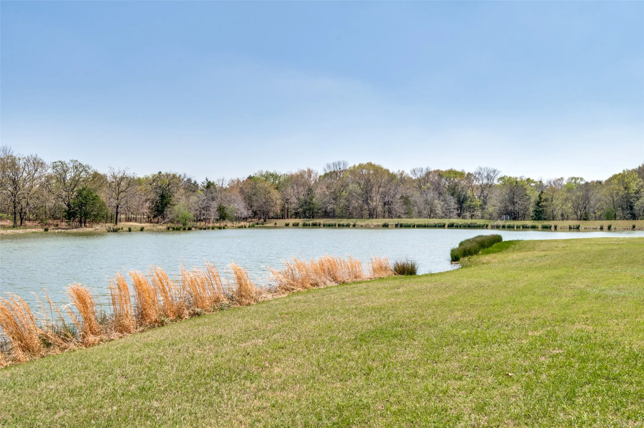Farm For Sale in Grayson County , 182 Huts Crossing Road, Sadler, Texas 76264, 3 Bedrooms, 2 Bathrooms, 2 Garage spaces, 1,832 Sqft, built in 1981, Preowned, Price $969,000, mls#21221188, Real Estate Agent in Sadler, Homes For Sale in Grayson county, Homes For Sale in Sadler, Realtor in Sadler Texas, Real Estate Brokerage Independent Realty Texas, Luminita Cordes Realtor