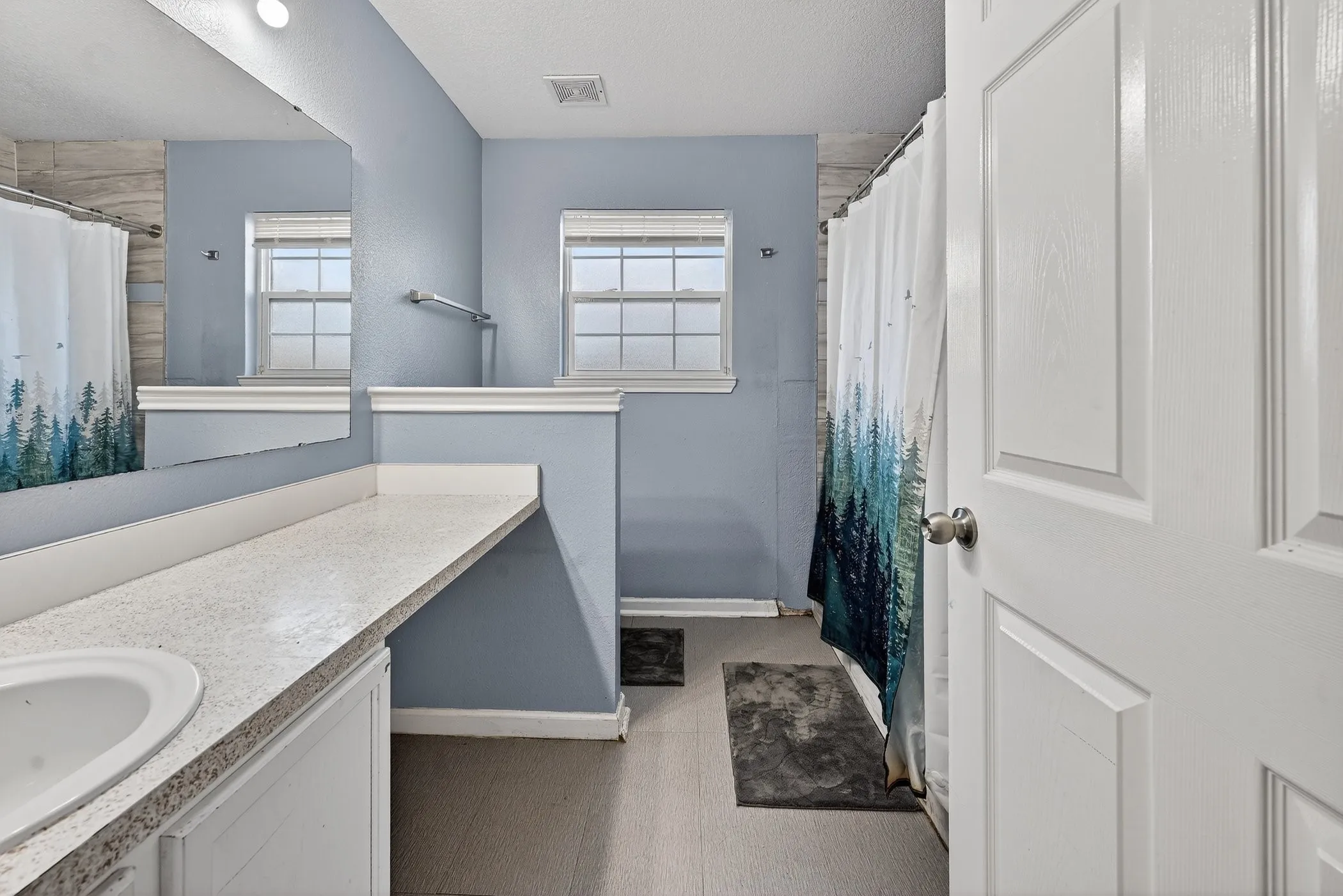 Single Family Residence For Sale in Dallas County , 3445 Pinebrook Drive, Dallas, Texas 75241, 3 Bedroom, 2 Bathroom, Garage spaces, 1,122 Sqft, built in 2004, Preowned, mls#21220772, Real Estate Agent in Dallas, Homes For Sale in Dallas county, Homes For Sale in Dallas, Realtor in Dallas Texas, Real Estate Brokerage Independent Realty Texas, Luminita Cordes Realtor