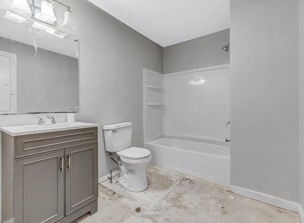 Single Family Residence For Sale in Bowie County , 4212 Elizabeth Street, Texarkana, Texas 75503, 3 Bedrooms, 1 Bathroom, Garage spaces, 1,314 Sqft, built in 1950, Price $130,000, mls#21221661, Real Estate Agent in Texarkana, Homes For Sale in Bowie county, Homes For Sale in Texarkana, Realtor in Texarkana Texas, Real Estate Brokerage Independent Realty Texas, Luminita Cordes Realtor