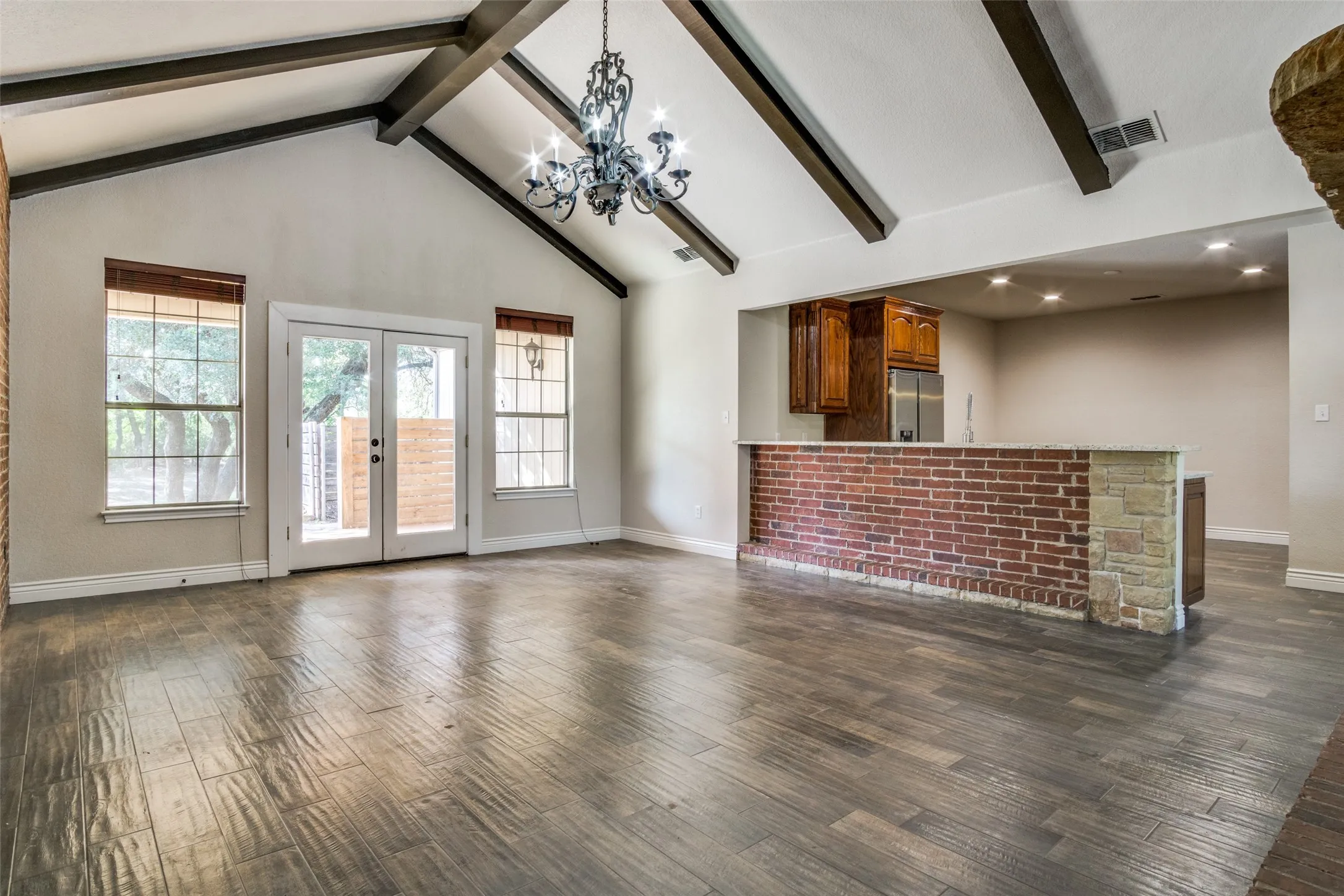 Duplex For Sale in Parker County , 101 Oakwood Drive, Weatherford, Texas 76086, 5 Bedroom, 5 Bathroom, 3 Garage spaces, 0 Sqft, built in 2002, Preowned, mls#21221676, Real Estate Agent in Weatherford, Homes For Sale in Parker county, Homes For Sale in Weatherford, Realtor in Weatherford Texas, Real Estate Brokerage Independent Realty Texas, Luminita Cordes Realtor