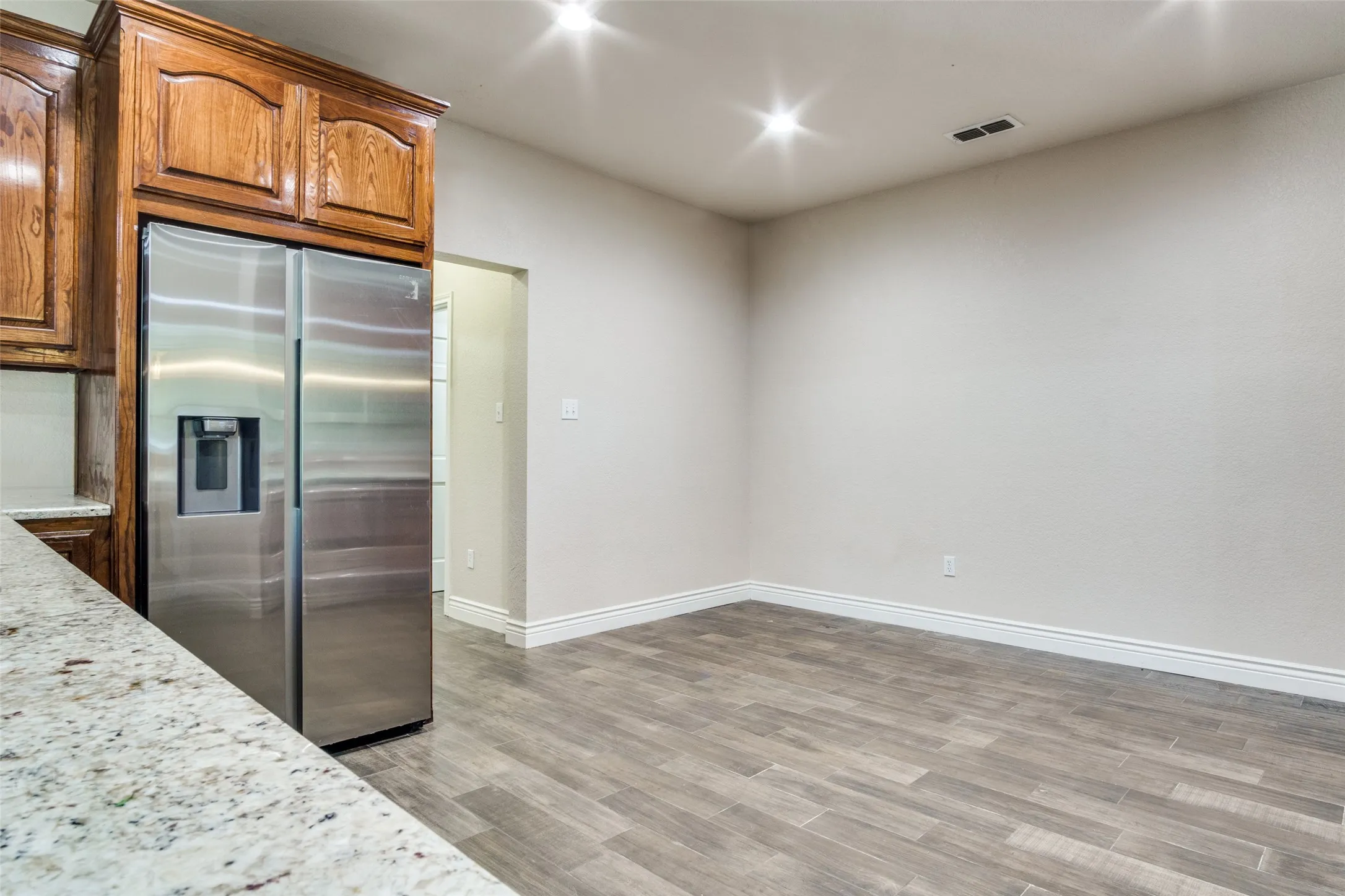 Duplex For Sale in Parker County , 101 Oakwood Drive, Weatherford, Texas 76086, 5 Bedroom, 5 Bathroom, 3 Garage spaces, 0 Sqft, built in 2002, Preowned, mls#21221676, Real Estate Agent in Weatherford, Homes For Sale in Parker county, Homes For Sale in Weatherford, Realtor in Weatherford Texas, Real Estate Brokerage Independent Realty Texas, Luminita Cordes Realtor