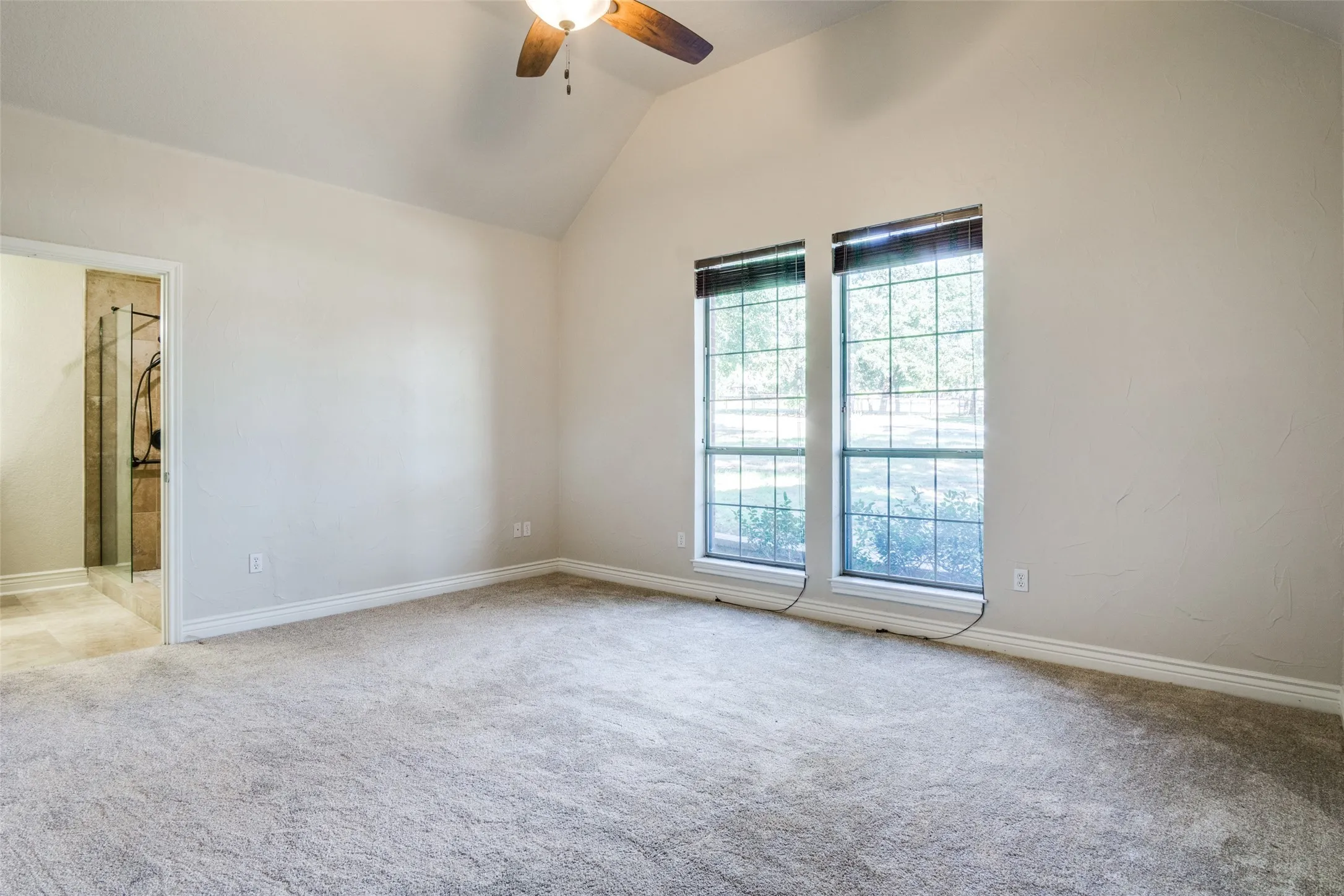 Duplex For Sale in Parker County , 101 Oakwood Drive, Weatherford, Texas 76086, 5 Bedroom, 5 Bathroom, 3 Garage spaces, 0 Sqft, built in 2002, Preowned, mls#21221676, Real Estate Agent in Weatherford, Homes For Sale in Parker county, Homes For Sale in Weatherford, Realtor in Weatherford Texas, Real Estate Brokerage Independent Realty Texas, Luminita Cordes Realtor