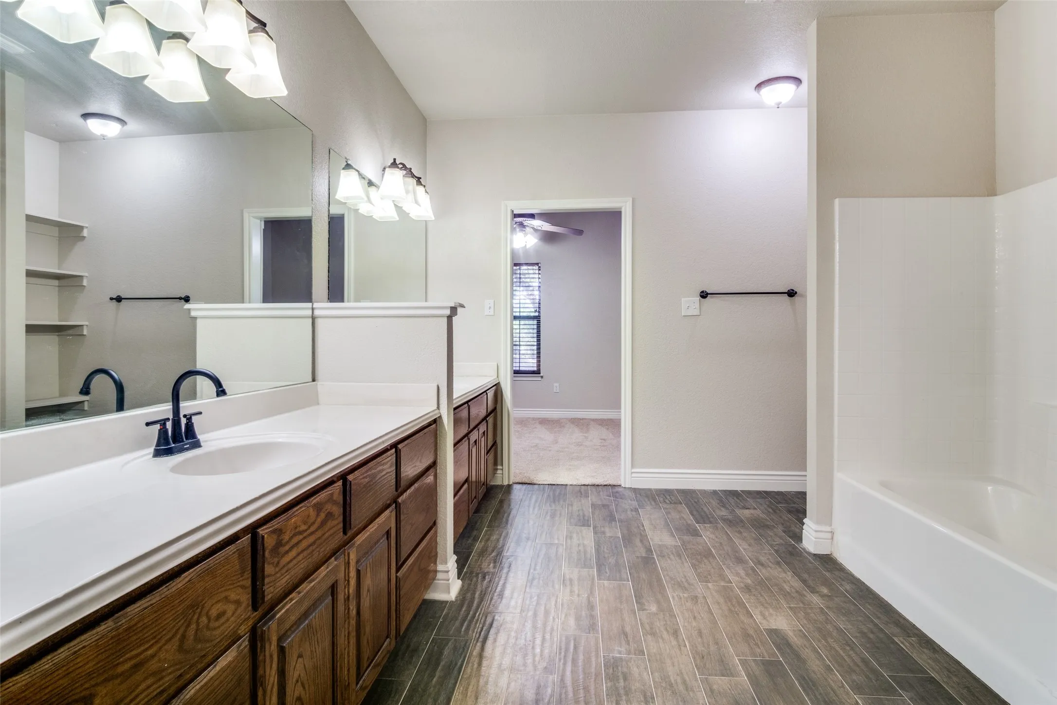 Duplex For Sale in Parker County , 101 Oakwood Drive, Weatherford, Texas 76086, 5 Bedroom, 5 Bathroom, 3 Garage spaces, 0 Sqft, built in 2002, Preowned, mls#21221676, Real Estate Agent in Weatherford, Homes For Sale in Parker county, Homes For Sale in Weatherford, Realtor in Weatherford Texas, Real Estate Brokerage Independent Realty Texas, Luminita Cordes Realtor