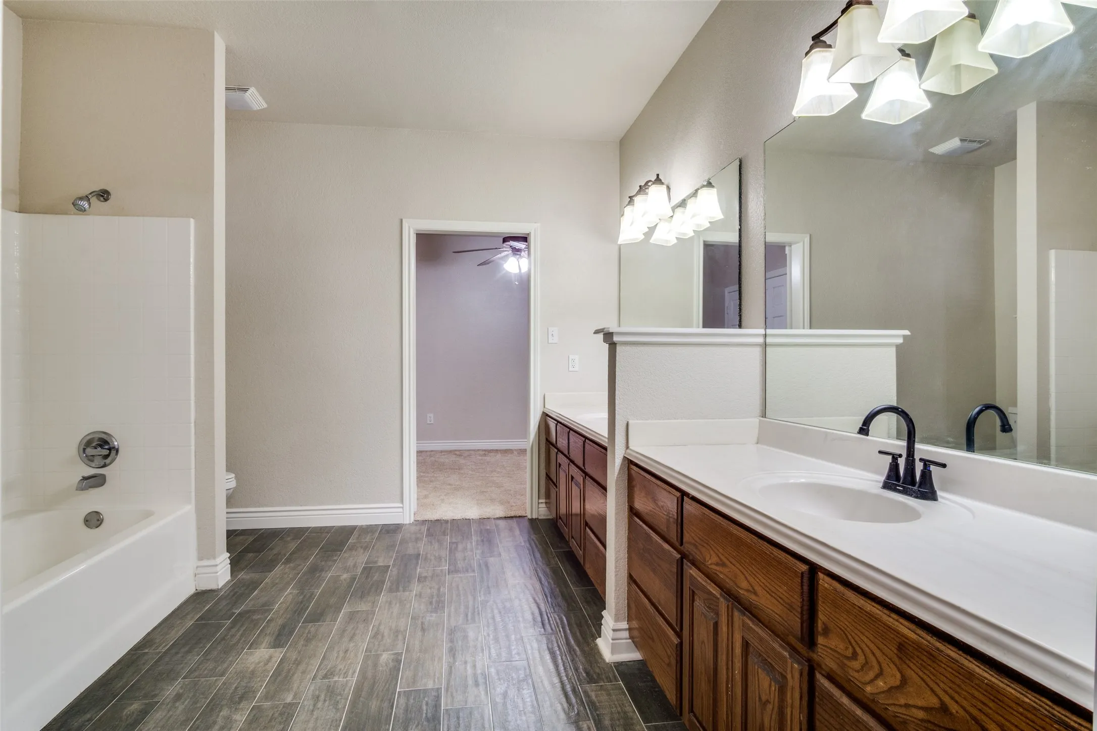 Duplex For Sale in Parker County , 101 Oakwood Drive, Weatherford, Texas 76086, 5 Bedroom, 5 Bathroom, 3 Garage spaces, 0 Sqft, built in 2002, Preowned, mls#21221676, Real Estate Agent in Weatherford, Homes For Sale in Parker county, Homes For Sale in Weatherford, Realtor in Weatherford Texas, Real Estate Brokerage Independent Realty Texas, Luminita Cordes Realtor