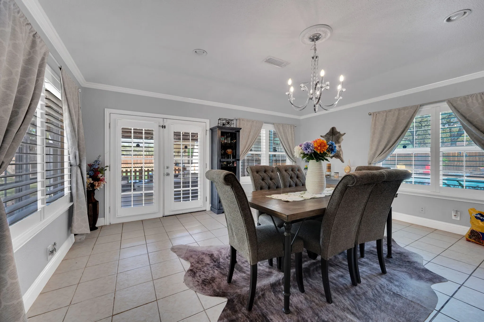 Single Family Residence For Sale in Parker County , 2263 Dicey Road, Weatherford, Texas 76085, 4 Bedroom, 3 Bathroom, 2 Garage spaces, 2,395 Sqft, built in 1977, Preowned, mls#21221093, Real Estate Agent in Weatherford, Homes For Sale in Parker county, Homes For Sale in Weatherford, Realtor in Weatherford Texas, Real Estate Brokerage Independent Realty Texas, Luminita Cordes Realtor