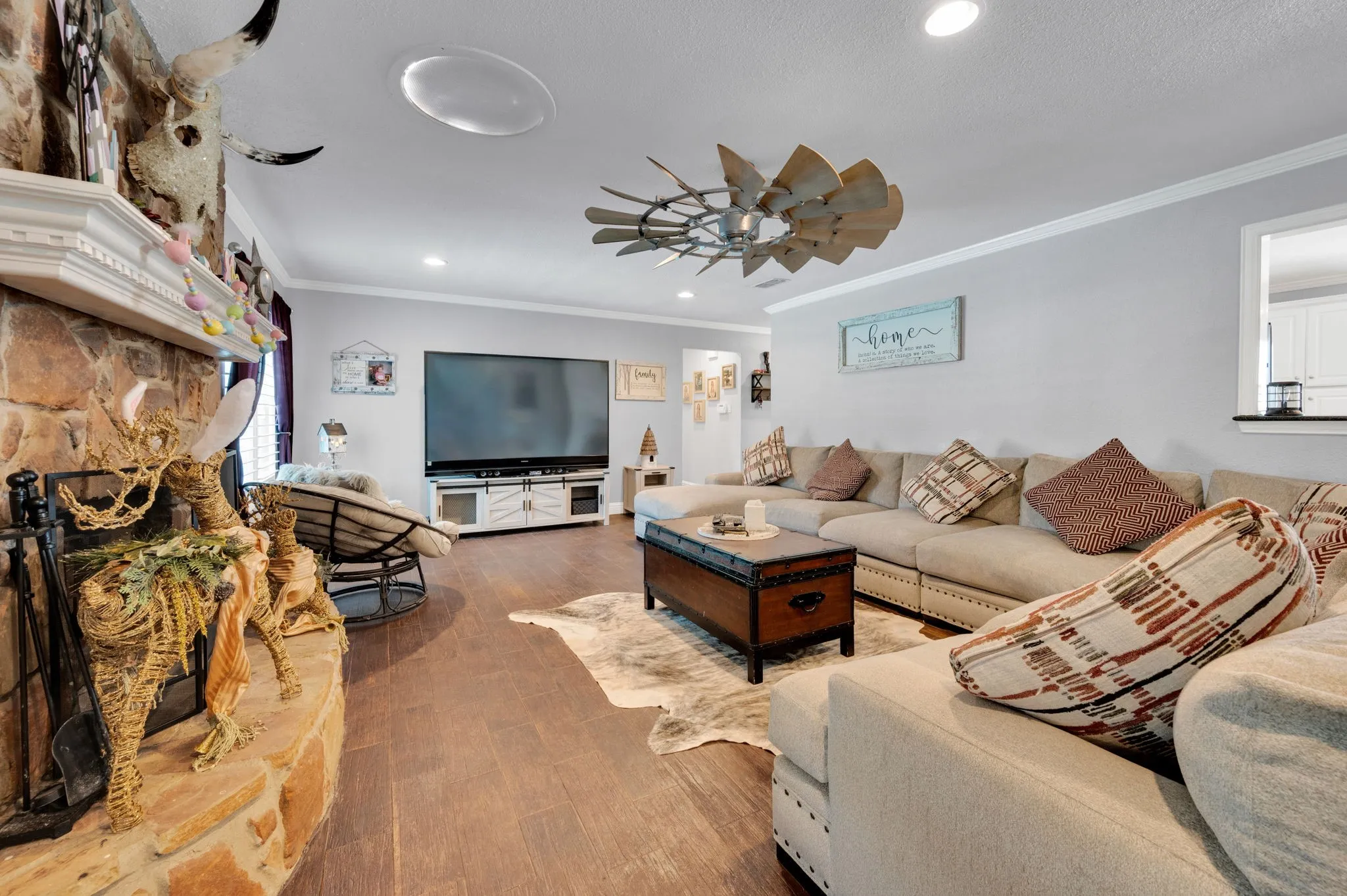 Single Family Residence For Sale in Parker County , 2263 Dicey Road, Weatherford, Texas 76085, 4 Bedroom, 3 Bathroom, 2 Garage spaces, 2,395 Sqft, built in 1977, Preowned, mls#21221093, Real Estate Agent in Weatherford, Homes For Sale in Parker county, Homes For Sale in Weatherford, Realtor in Weatherford Texas, Real Estate Brokerage Independent Realty Texas, Luminita Cordes Realtor