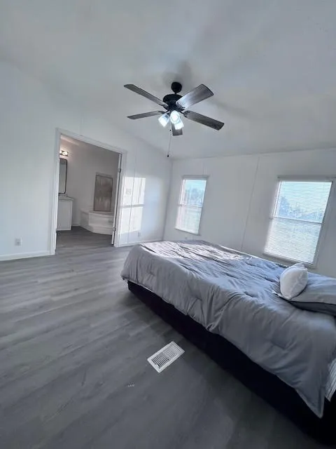 Manufactured Home For Sale in Erath County , 13429 Fm 914, Stephenville, Texas 76401, 3 Bedroom, 2 Bathroom, Garage spaces, 1,080 Sqft, built in 2008, mls#21218818, Real Estate Agent in Stephenville, Homes For Sale in Erath county, Homes For Sale in Stephenville, Realtor in Stephenville Texas, Real Estate Brokerage Independent Realty Texas, Luminita Cordes Realtor