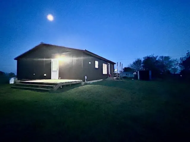 Manufactured Home For Sale in Erath County , 13429 Fm 914, Stephenville, Texas 76401, 3 Bedroom, 2 Bathroom, Garage spaces, 1,080 Sqft, built in 2008, mls#21218818, Real Estate Agent in Stephenville, Homes For Sale in Erath county, Homes For Sale in Stephenville, Realtor in Stephenville Texas, Real Estate Brokerage Independent Realty Texas, Luminita Cordes Realtor