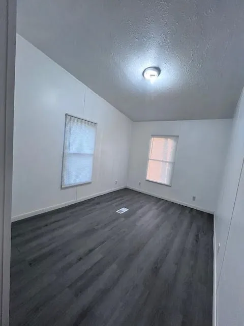Manufactured Home For Sale in Erath County , 13429 Fm 914, Stephenville, Texas 76401, 3 Bedroom, 2 Bathroom, Garage spaces, 1,080 Sqft, built in 2008, mls#21218818, Real Estate Agent in Stephenville, Homes For Sale in Erath county, Homes For Sale in Stephenville, Realtor in Stephenville Texas, Real Estate Brokerage Independent Realty Texas, Luminita Cordes Realtor