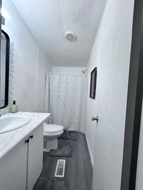 Manufactured Home For Sale in Erath County , 13429 Fm 914, Stephenville, Texas 76401, 3 Bedroom, 2 Bathroom, Garage spaces, 1,080 Sqft, built in 2008, mls#21218818, Real Estate Agent in Stephenville, Homes For Sale in Erath county, Homes For Sale in Stephenville, Realtor in Stephenville Texas, Real Estate Brokerage Independent Realty Texas, Luminita Cordes Realtor