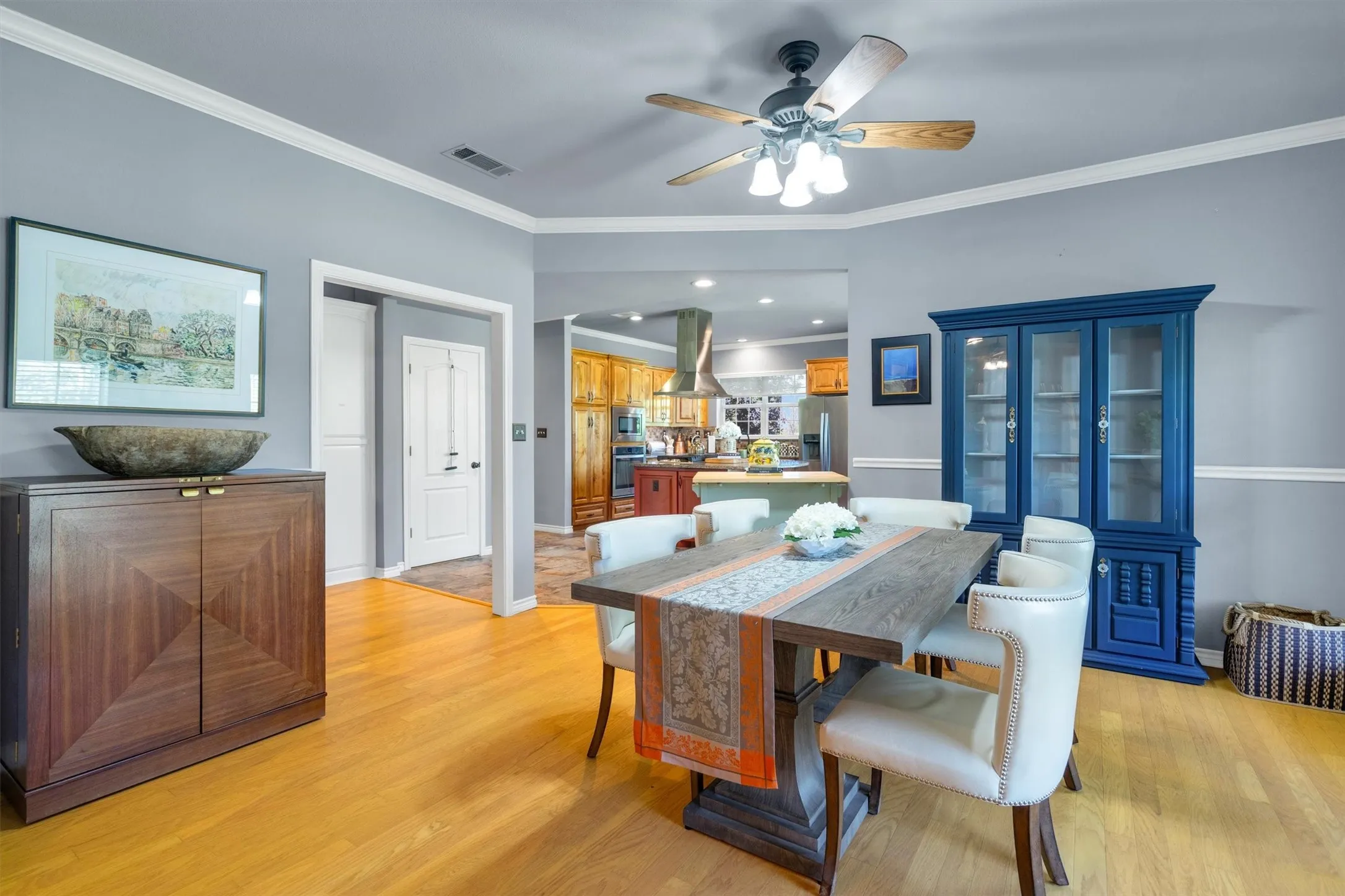 Single Family Residence For Sale in Parker County , 6206 S Fm 730, Azle, Texas 76020, 4 Bedroom, 4 Bathroom, 2 Garage spaces, 3,348 Sqft, built in 2000, Preowned, mls#21221417, Real Estate Agent in Azle, Homes For Sale in Parker county, Homes For Sale in Azle, Realtor in Azle Texas, Real Estate Brokerage Independent Realty Texas, Luminita Cordes Realtor