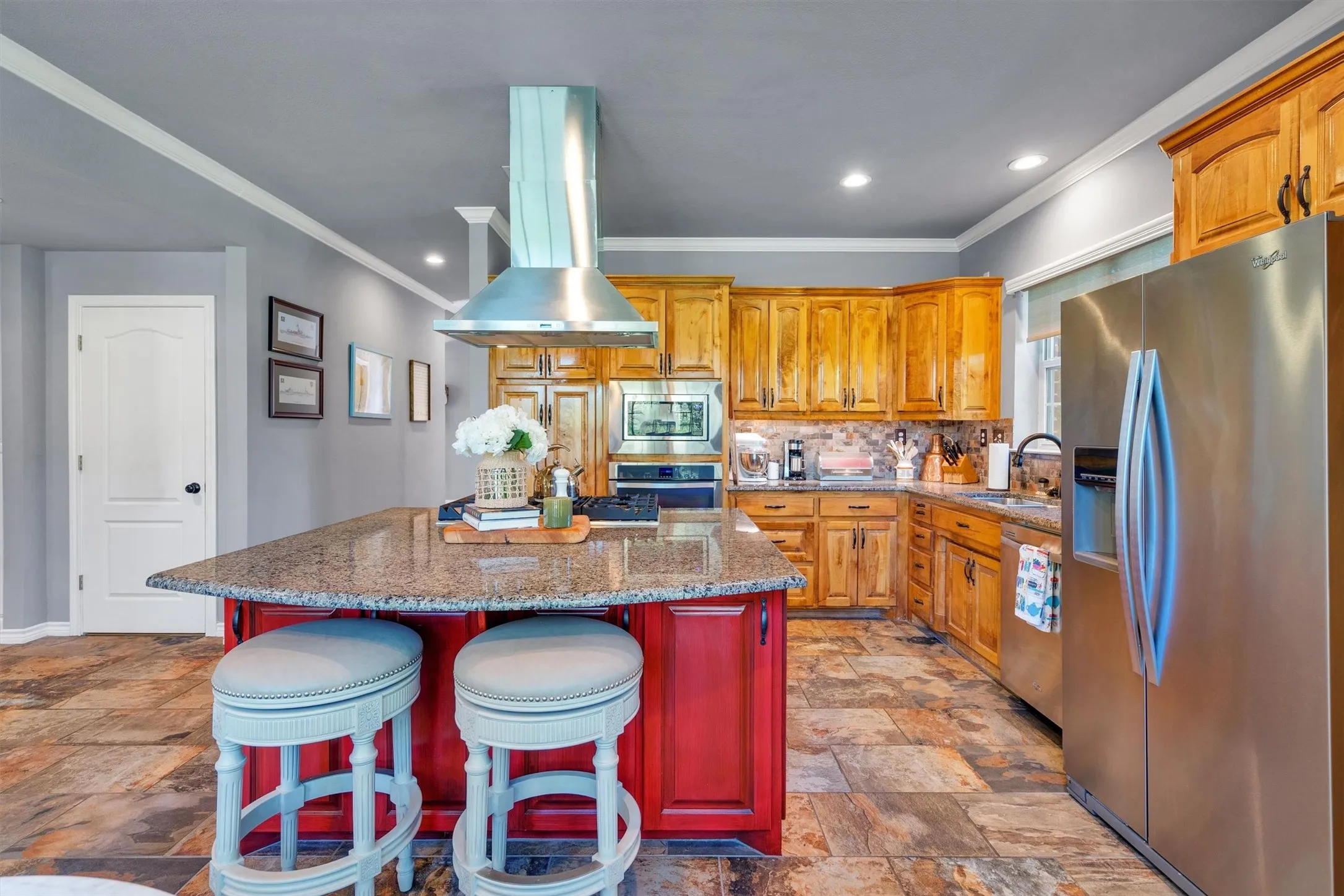 Single Family Residence For Sale in Parker County , 6206 S Fm 730, Azle, Texas 76020, 4 Bedroom, 4 Bathroom, 2 Garage spaces, 3,348 Sqft, built in 2000, Preowned, mls#21221417, Real Estate Agent in Azle, Homes For Sale in Parker county, Homes For Sale in Azle, Realtor in Azle Texas, Real Estate Brokerage Independent Realty Texas, Luminita Cordes Realtor