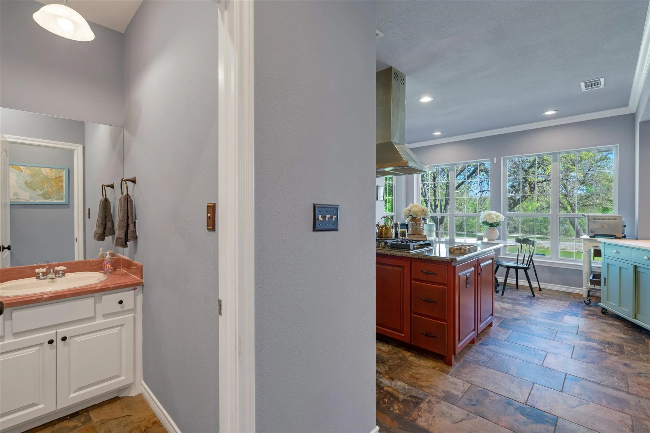Single Family Residence For Sale in Parker County , 6206 S Fm 730, Azle, Texas 76020, 4 Bedroom, 4 Bathroom, 2 Garage spaces, 3,348 Sqft, built in 2000, Preowned, mls#21221417, Real Estate Agent in Azle, Homes For Sale in Parker county, Homes For Sale in Azle, Realtor in Azle Texas, Real Estate Brokerage Independent Realty Texas, Luminita Cordes Realtor