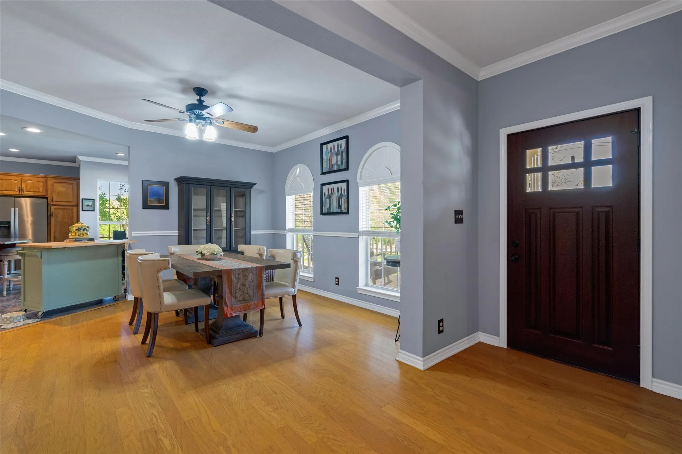 Single Family Residence For Sale in Parker County , 6206 S Fm 730, Azle, Texas 76020, 4 Bedroom, 4 Bathroom, 2 Garage spaces, 3,348 Sqft, built in 2000, Preowned, mls#21221417, Real Estate Agent in Azle, Homes For Sale in Parker county, Homes For Sale in Azle, Realtor in Azle Texas, Real Estate Brokerage Independent Realty Texas, Luminita Cordes Realtor
