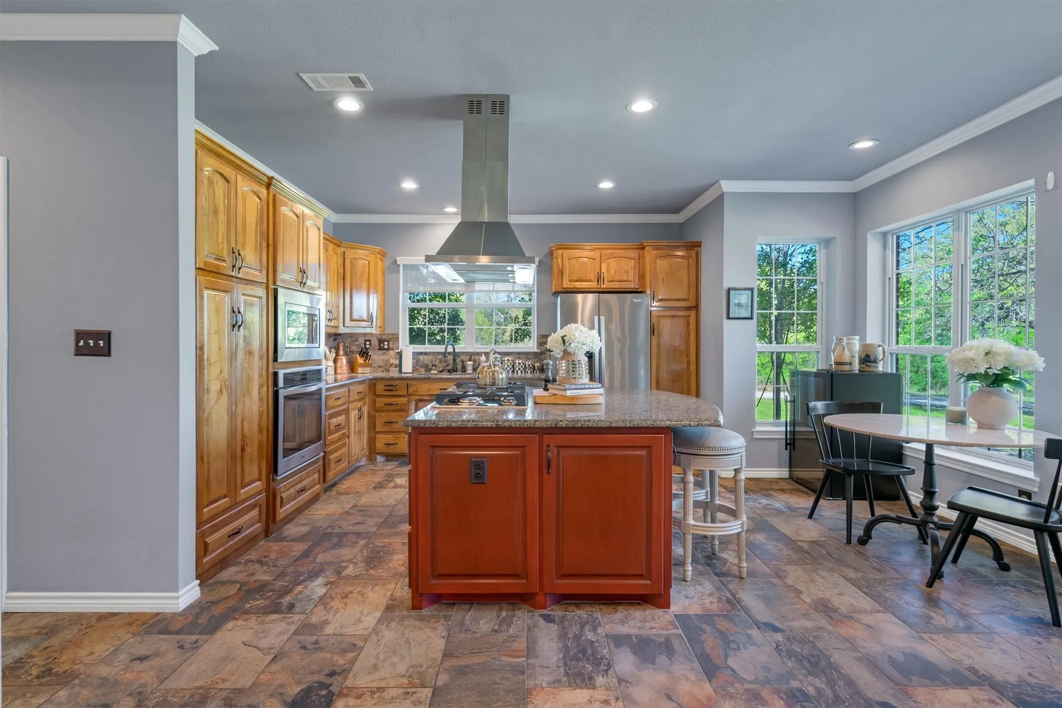 Single Family Residence For Sale in Parker County , 6206 S Fm 730, Azle, Texas 76020, 4 Bedroom, 4 Bathroom, 2 Garage spaces, 3,348 Sqft, built in 2000, Preowned, mls#21221417, Real Estate Agent in Azle, Homes For Sale in Parker county, Homes For Sale in Azle, Realtor in Azle Texas, Real Estate Brokerage Independent Realty Texas, Luminita Cordes Realtor