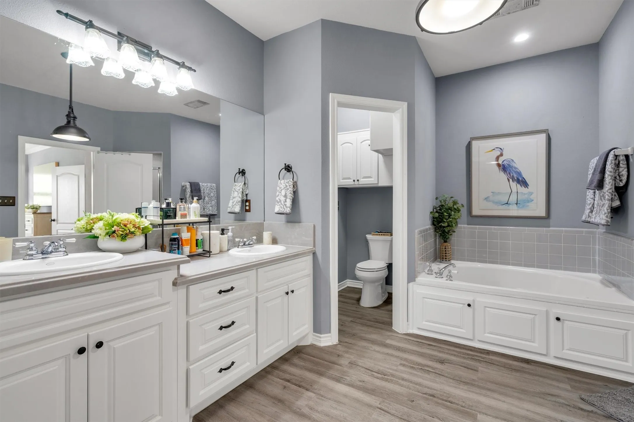 Single Family Residence For Sale in Parker County , 6206 S Fm 730, Azle, Texas 76020, 4 Bedroom, 4 Bathroom, 2 Garage spaces, 3,348 Sqft, built in 2000, Preowned, mls#21221417, Real Estate Agent in Azle, Homes For Sale in Parker county, Homes For Sale in Azle, Realtor in Azle Texas, Real Estate Brokerage Independent Realty Texas, Luminita Cordes Realtor