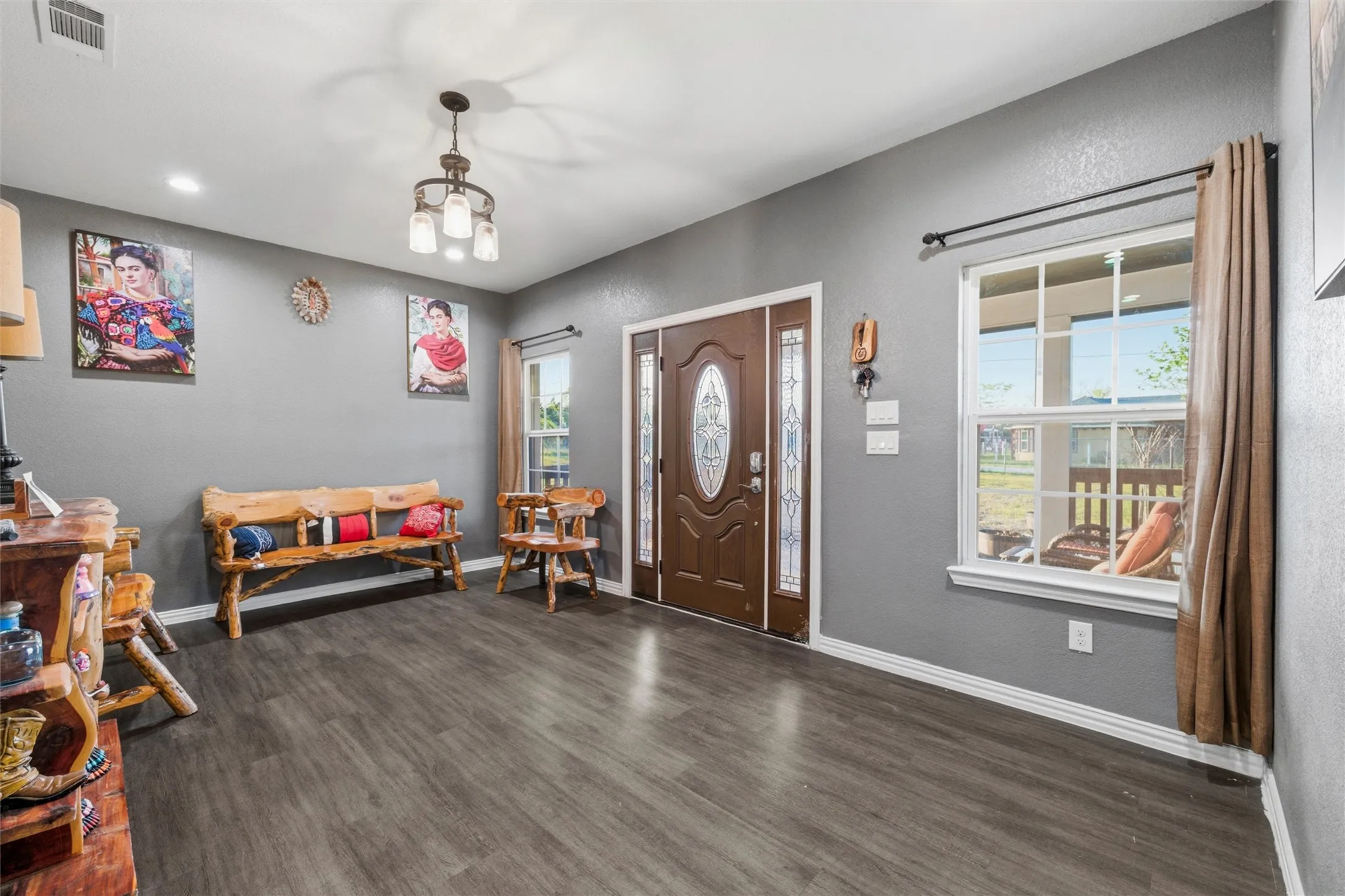 Single Family Residence For Sale in Hunt County , 641 Countess Road, Quinlan, Texas 75474, 3 Bedroom, 3 Bathroom, 2 Garage spaces, 3,200 Sqft, built in 2020, mls#21221449, Real Estate Agent in Quinlan, Homes For Sale in Hunt county, Homes For Sale in Quinlan, Realtor in Quinlan Texas, Real Estate Brokerage Independent Realty Texas, Luminita Cordes Realtor